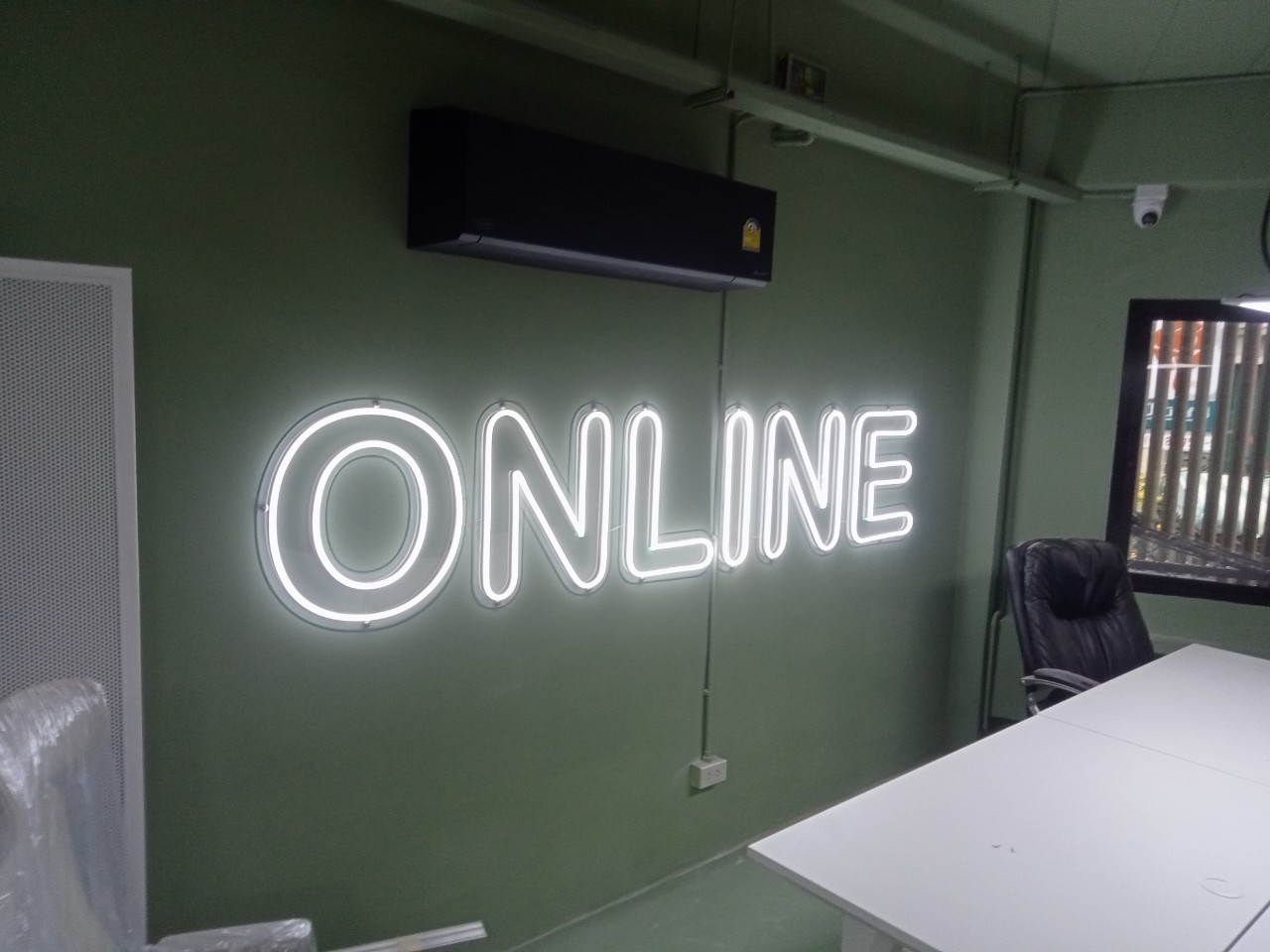 ป้ายไฟนีออน