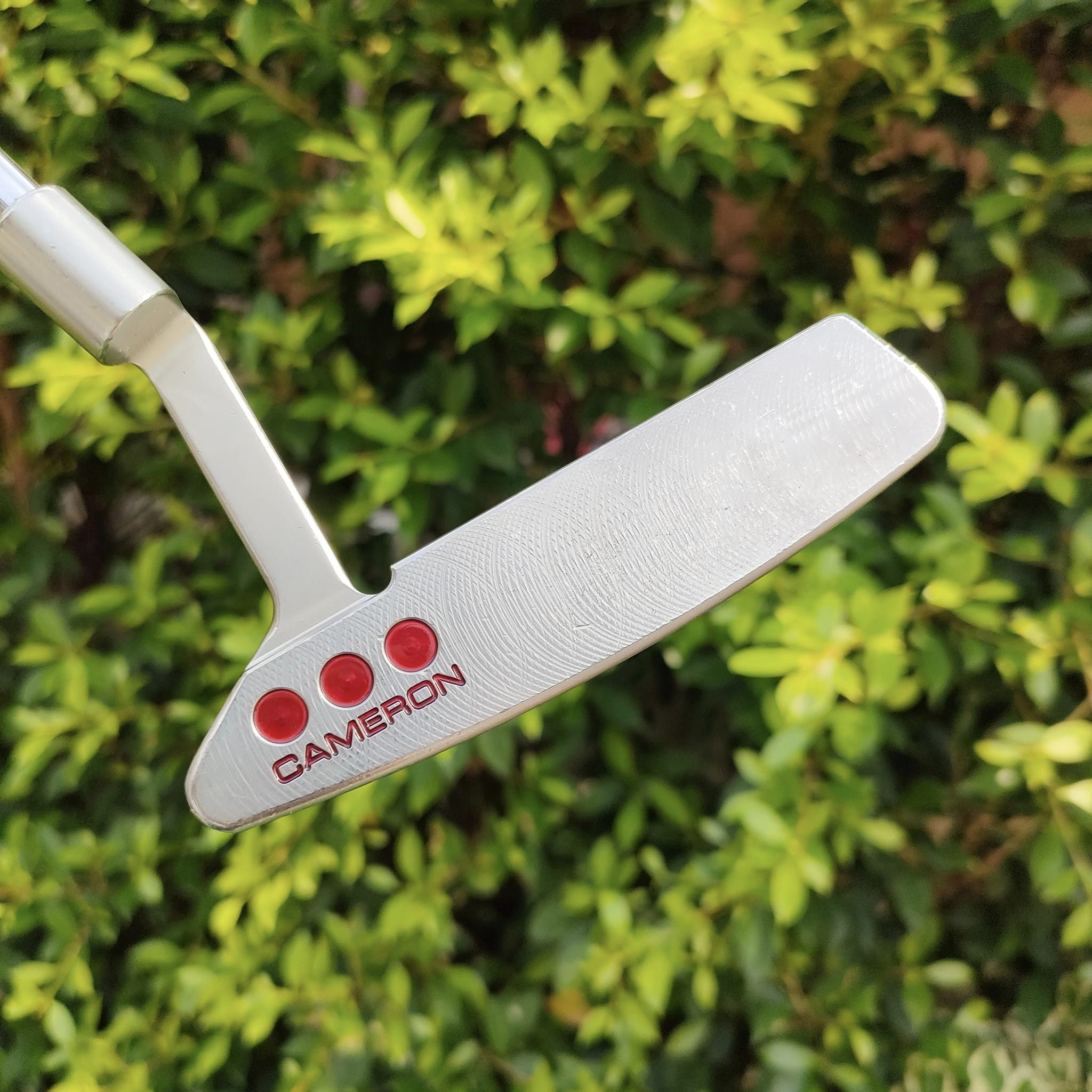 ** ไม้กอล์ฟสำหรับท่านที่ถนัดซ้าย** PUTTER TITLEIST SCOTTY CAMERON STUDIO SELECT NEWPORT2 ความยาว 34 นิ้ว พร้อม COVER หายาก สภาพสวยเดิมๆเลยครับ พัตเตอร์อันดับ 1 ตลอดกาล