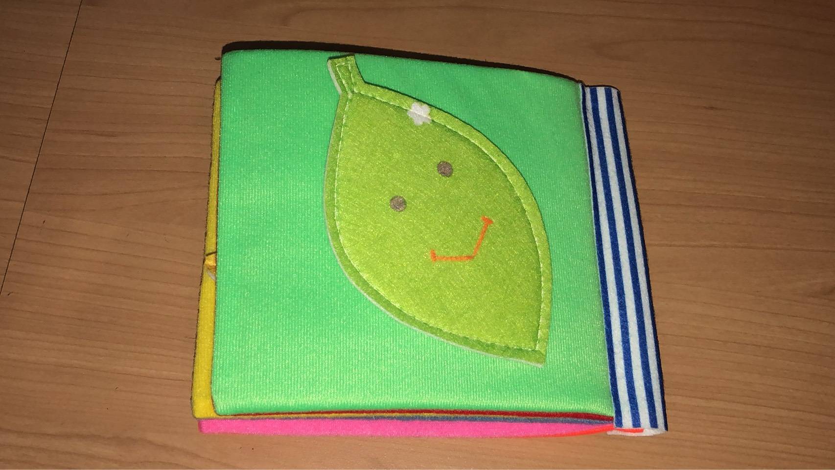 หนังสือผ้าเรียนรู้สี ของเล่นเสริมพัฒนาการ ,ของเล่นเสริมทักษะ,ของเล่นเด็ก, สื่อการสอนอนุบาล