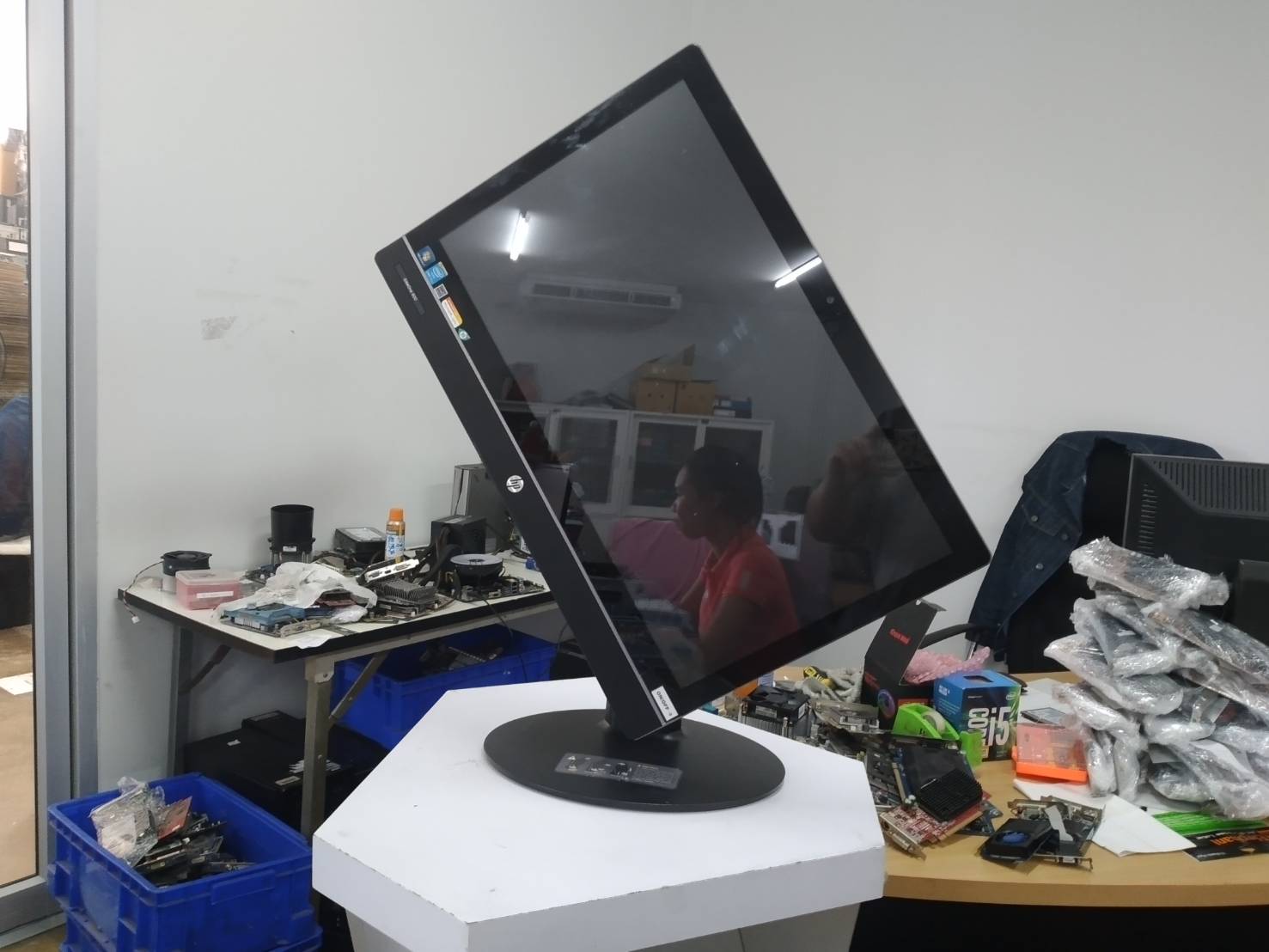 HP EliteOne 800 G1 AIO All in One Desktop จอ23 ทัสกีนด้วย i3