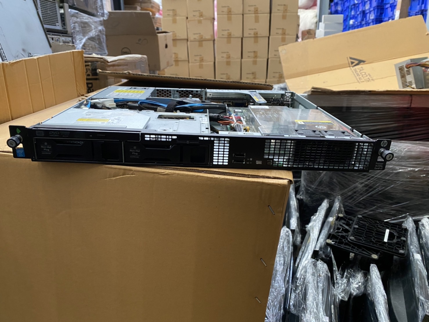 HPE ProLiant DL320e Gen8 v2