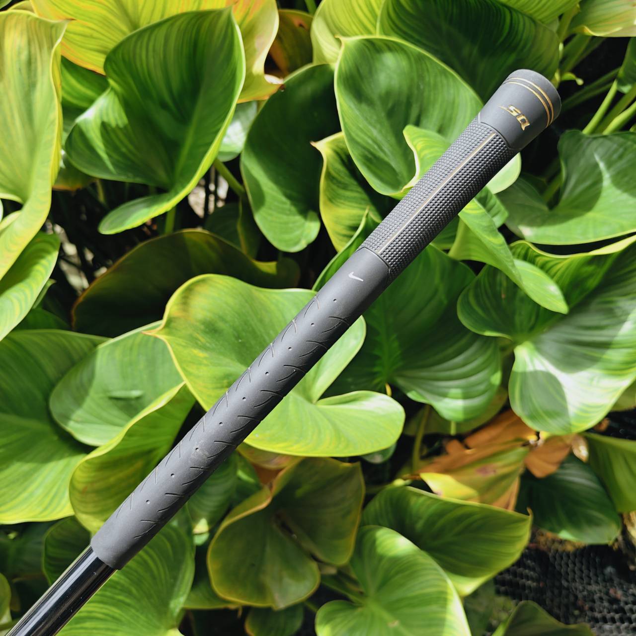 DRIVER NIKE SQ MACHSPEED — 9.5° ดีไซน์หัวไม้ทรงสี่เหลี่ยมอันเป็นเอกลักษณ์ของซีรีส์ Machspeed