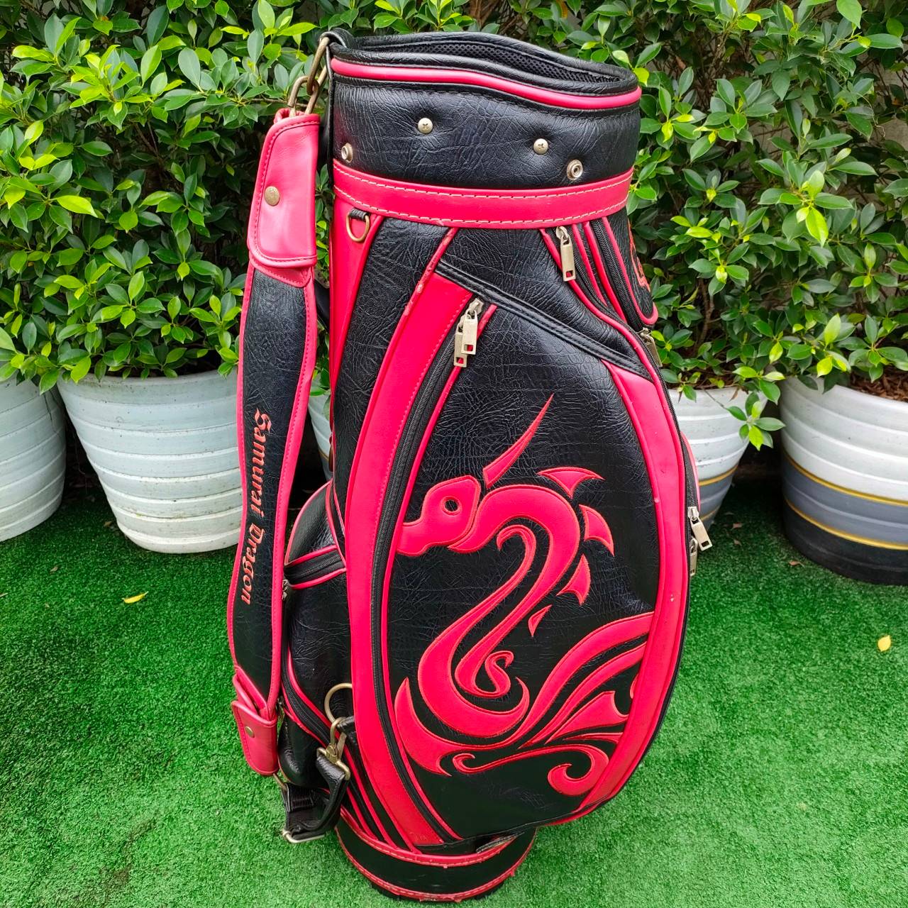 ถุงกอล์ฟ SAMURAI - DRAGON มือสอง **มีตำหนิ ถุงลอกนิดหน่อย**