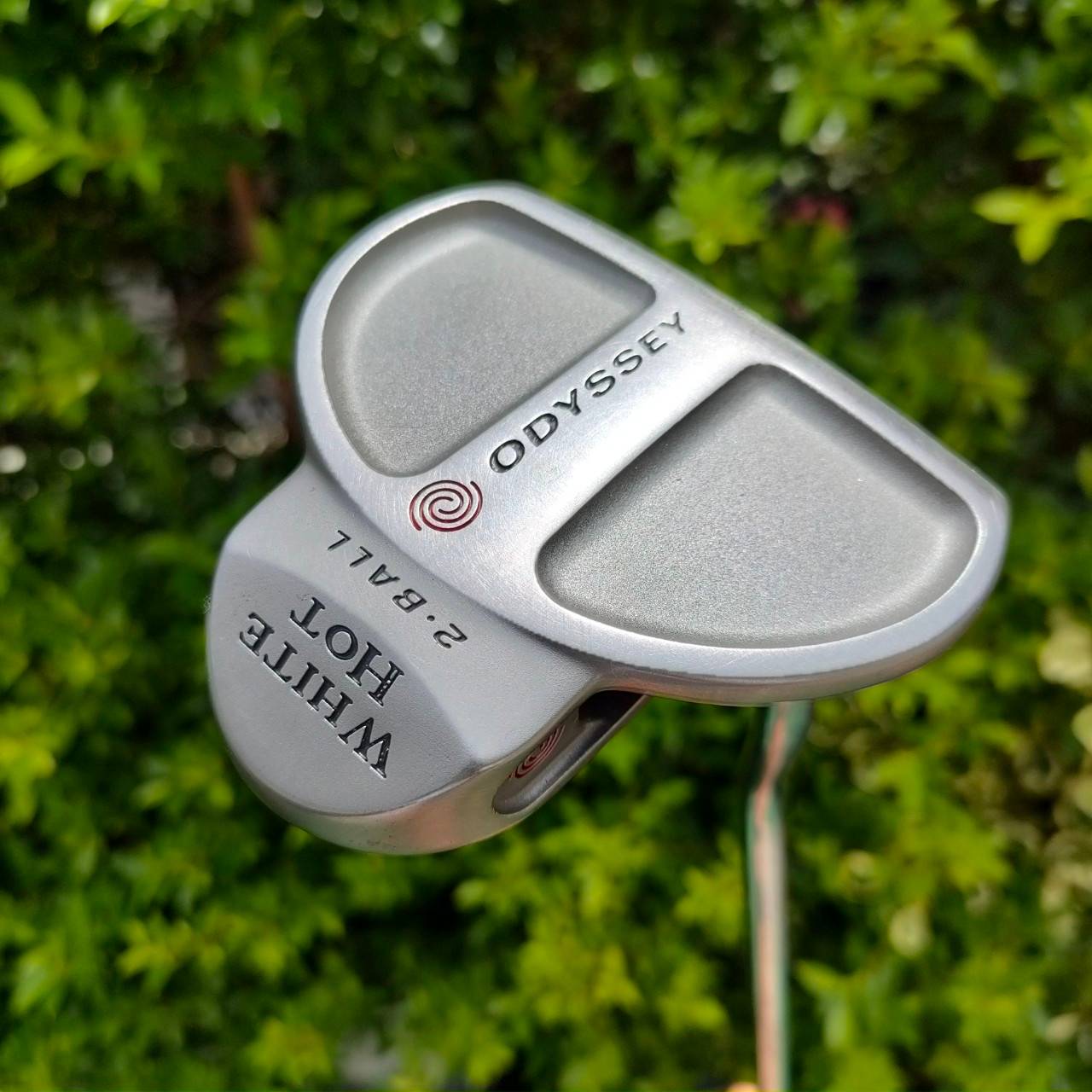 PUTTER ODYSSEY WHITE HOT 2-BALL ความยาว 34 นิ้ว ก้าน WHITE HOT เป็นรุ่นที่โด่งดังมากๆของ OSYSSEY หน้านุ่ม WHITE HOT รุ่นนี้เล็งง่าย!! ไม้กอล์ฟมือสอง ของแท้ BY NakaraLuxurious