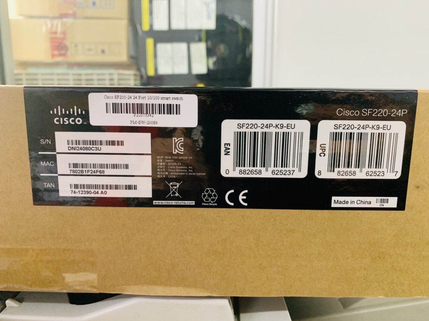 Cisco SF200-24 24 Port 10/100 smart switch ของใหม่มีกล่อง