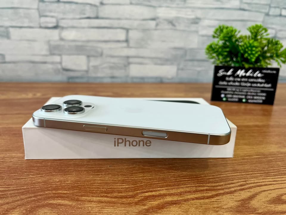 iPhone 16 Pro 128GB White Titanium มือสอง