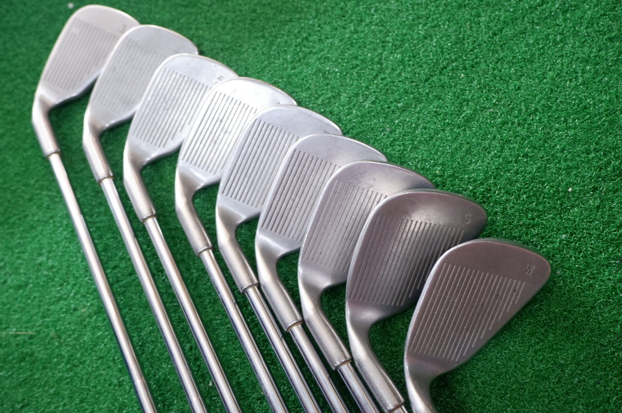 IRON SET PING EYE2 จุดดำ