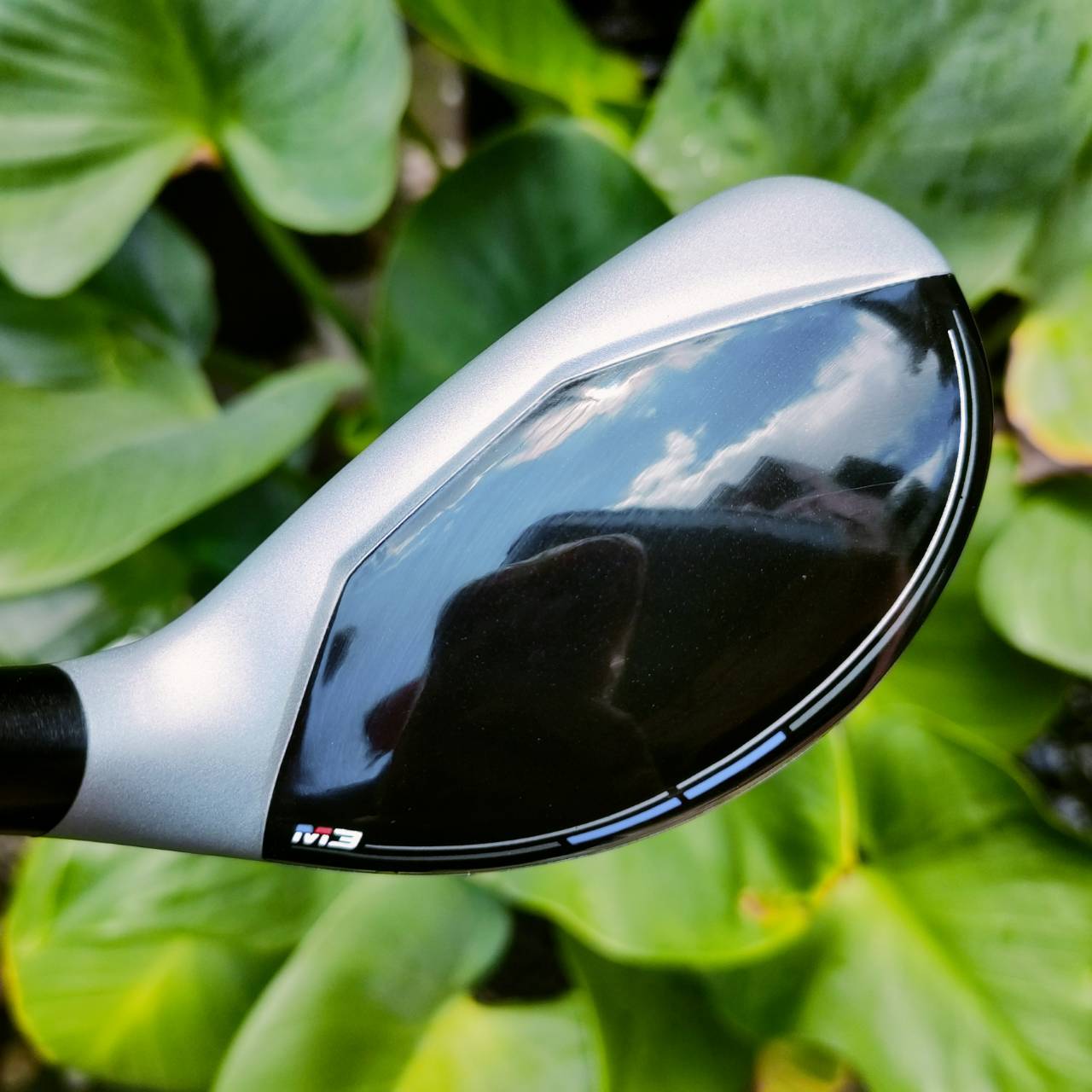 UT5 Taylormade M3 องศา 24 ก้าน KURO KAGE FLEX R ก้านพรีเมี่ยมมาก ตีไกลควบคุมดีมาก ขนาดกำลังดี ไม่เทอะทะ ไขปรับทิศทางได้ ไม้กอล์ฟพรีเมี่ยมมือสอง ของแท้ By NakaraLuxurious