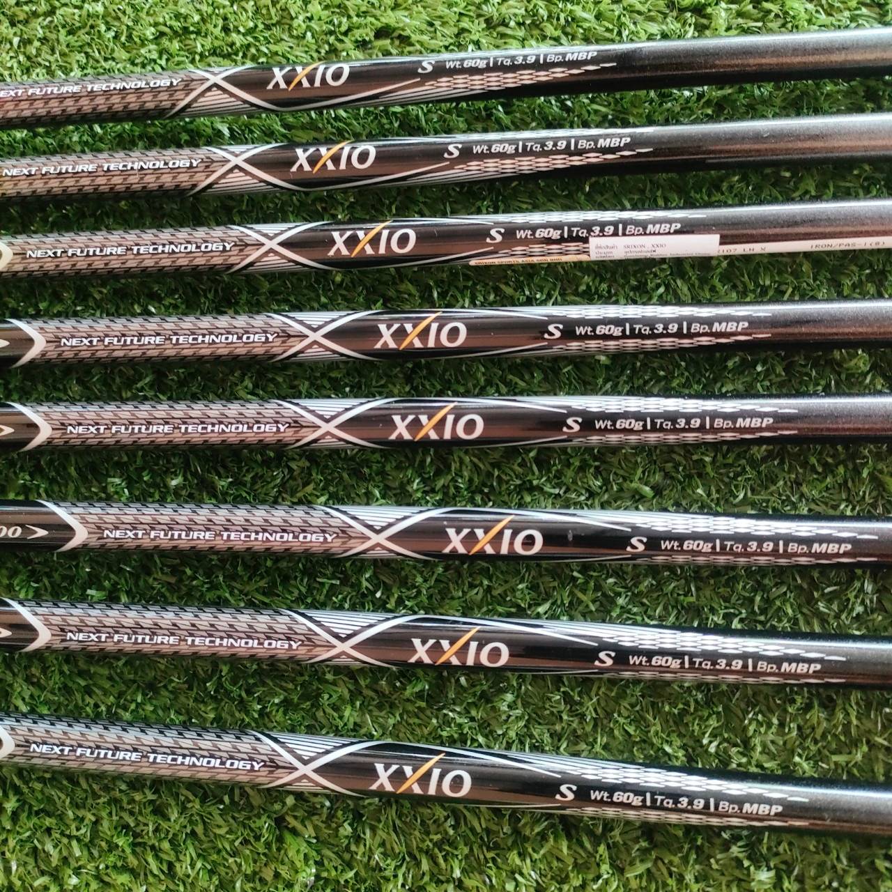 **ไม้กอล์ฟสำหรับท่านที่ถนัดซ้าย** ชุดเหล็ก XXIO NEXT FUTURE TECHNOLOGY มีเหล็ก 5-9 เเละ PW AW SW ก้าน XXIO MP700 FLEX S ไม้กอล์ฟมือสอง ของแท้ BY NakaraLuxurious