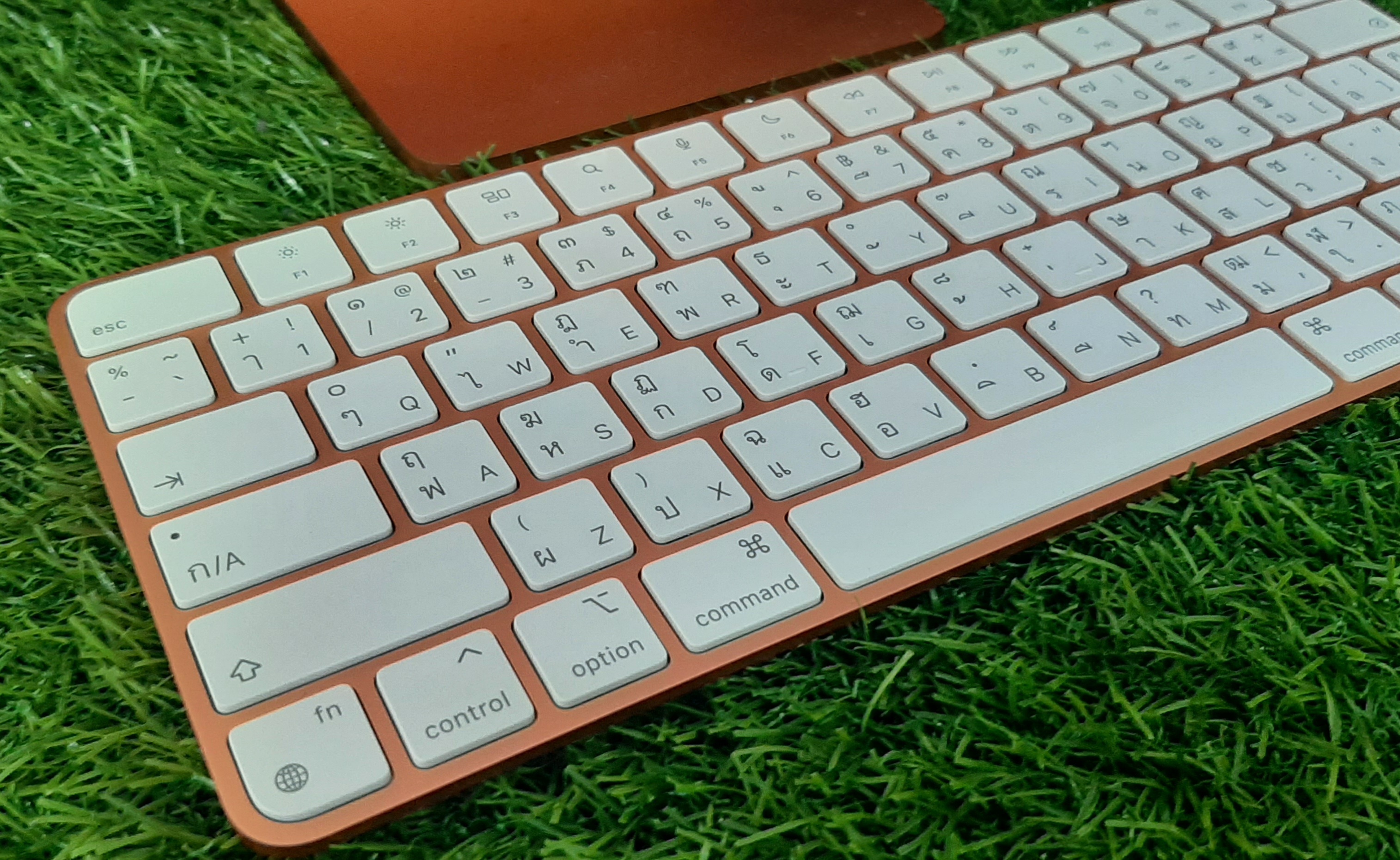 iMac M1 24inch 2021 พร้อมคีย์บอร์ดเม้าส์ บูทูธ (M1 Ram8GB SSD256GB) สีชมพู สภาพดี มือสอง ประกันร้าน 1 เดือน