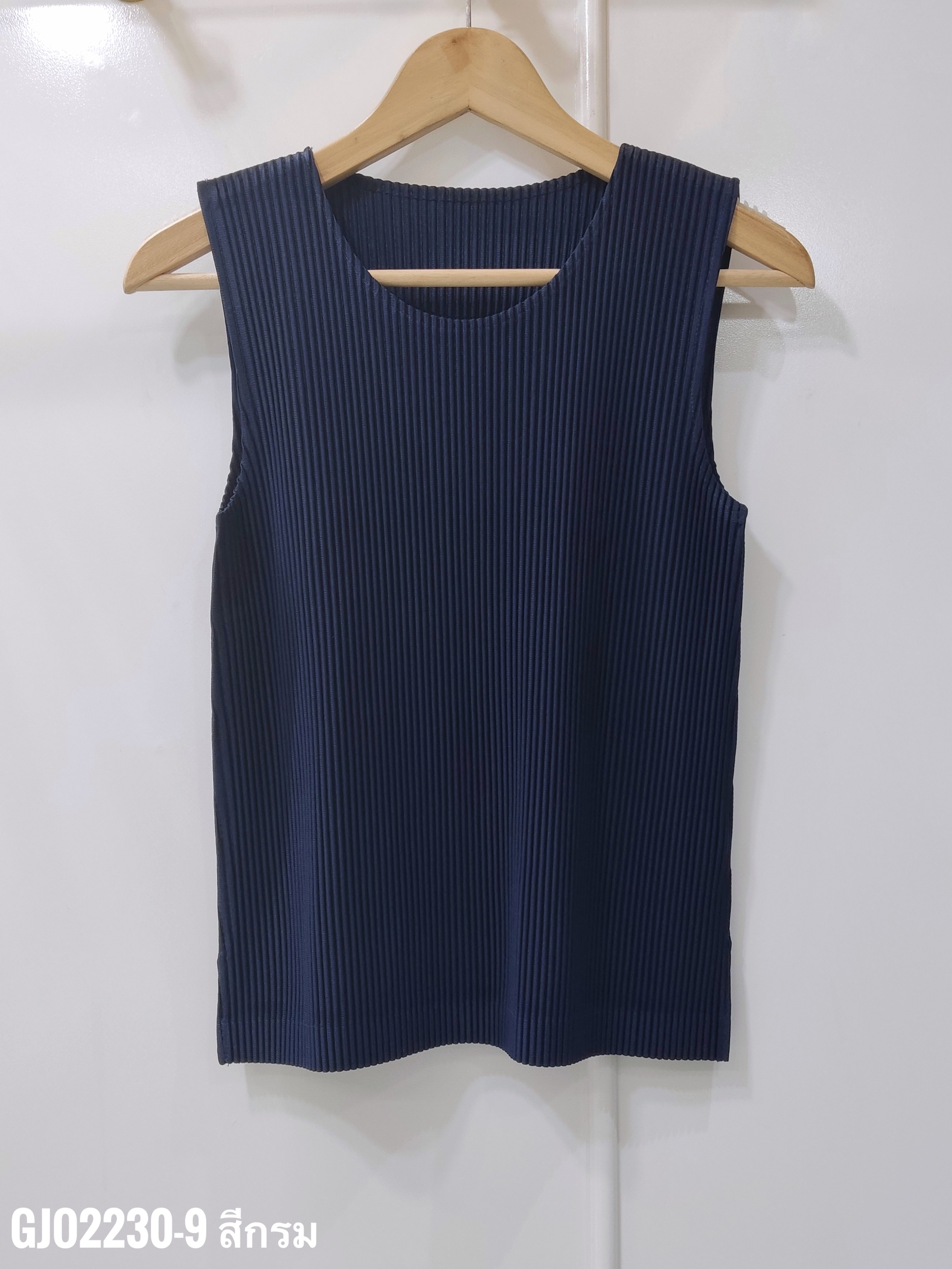 ปรับราคาลง20%!! มีผ่าชาย!! 2MUAY รุ่น GJO2230-9 เสื้อพลีทคุณภาพ THICK SLEEVELESS PLEAT TOP 9 สี FREE SIZE
