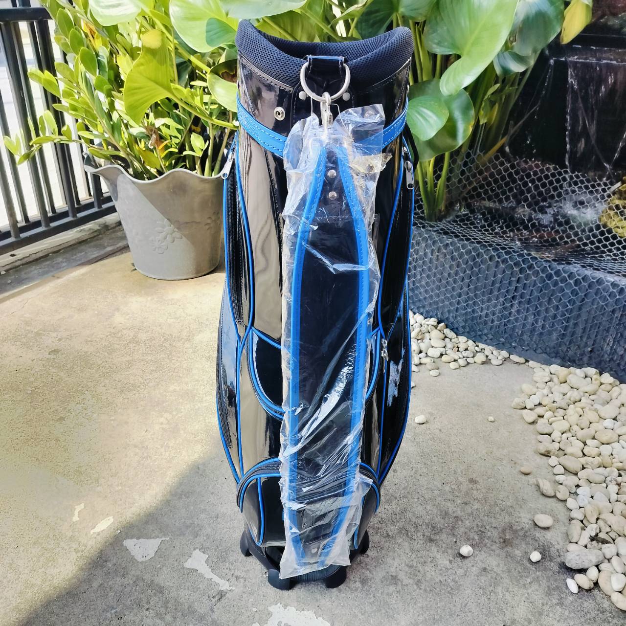 *** ลดล้างสต๊อค *** ถุงกอล์ฟ KASCO หนังแก้ว ของแท้ สภาพใหม่ ระดับนางฟ้า ที่สายยังไม่แกะ ของใหม่ราคาแพงมาก ลดพิเศษที่สุด