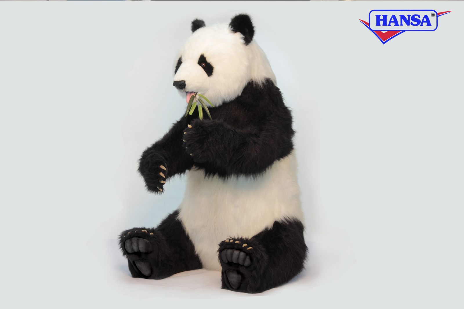 4498 Panda Bear Sitting 130 cm.H