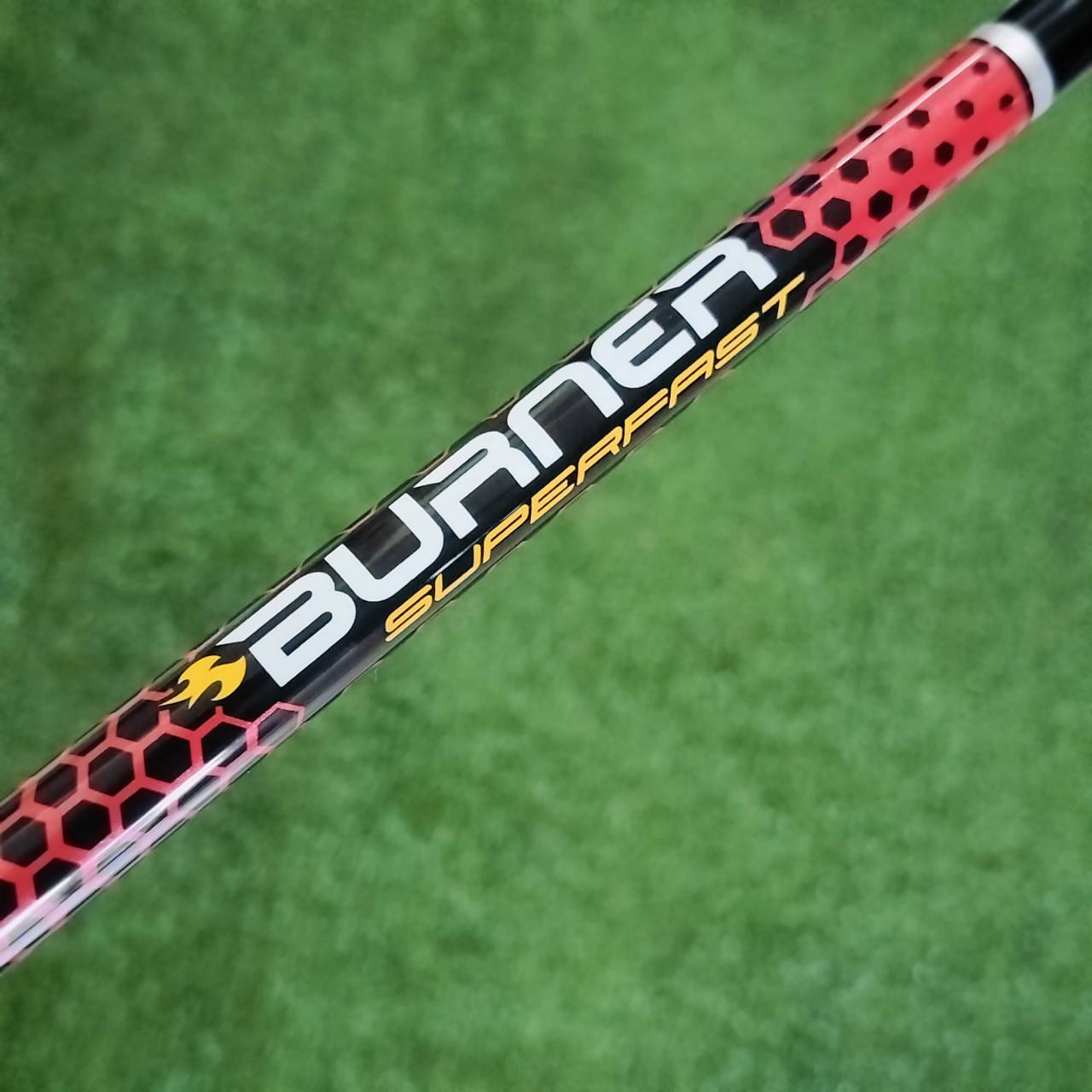 ชุดเหล็ก TAYLORMADE BURNER SUPERLAUNCH เป็นชุดเหล็กที่ตีง่ายมากที่สุด ตีสนุกมากที่สุดเลยค่ะ ก้าน FUBUKI 50 FLEX R มีเหล็ก 5 6 7 8 9 PW ไม้กอล์ฟพรีเมี่ยมมือสอง ของแท้ By NakaraLuxurious