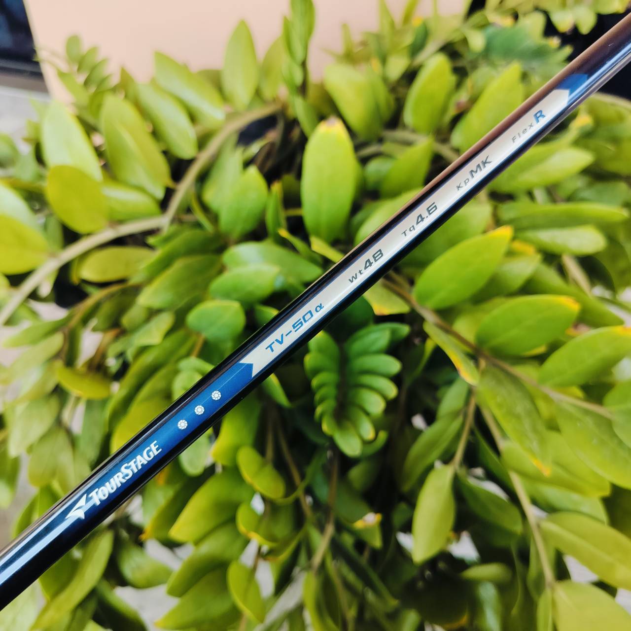 Driver TOURSTAGE VIQ องศา 10.5 ก้านเดิมพรีเมี่ยม เบา 48 กรัม FLEX R ไม้พรีเมี่ยมญี่ปุ่น ในราคาที่เบาแสนเบา ไม้กอล์ฟพรีเมี่ยมมือสอง ของแท้ By NakaraLuxurious