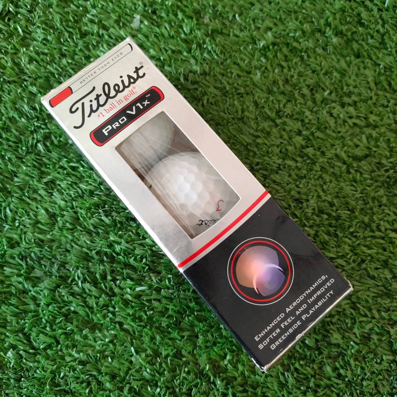 *** 1 หลอด มี 3 ลูก *** ลูกกอล์ฟ TITLEIST PRO V1X ของใหม่ รุ่นนี้ตีแรงได้ แม่นยำ เร่งระยะได้ดี ตีติดสปินจัดๆ ตกหยุดถอยต้องลูกนี้!!! มือหนึ่ง ของแท้ BY NakaraLuxurious.