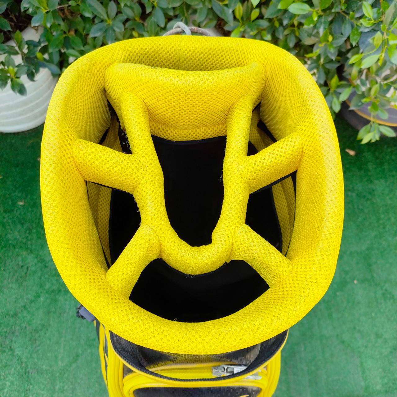 ถุงกอล์ฟ MIZUNO มือสอง สีดำเฟลือง สวยมากๆ