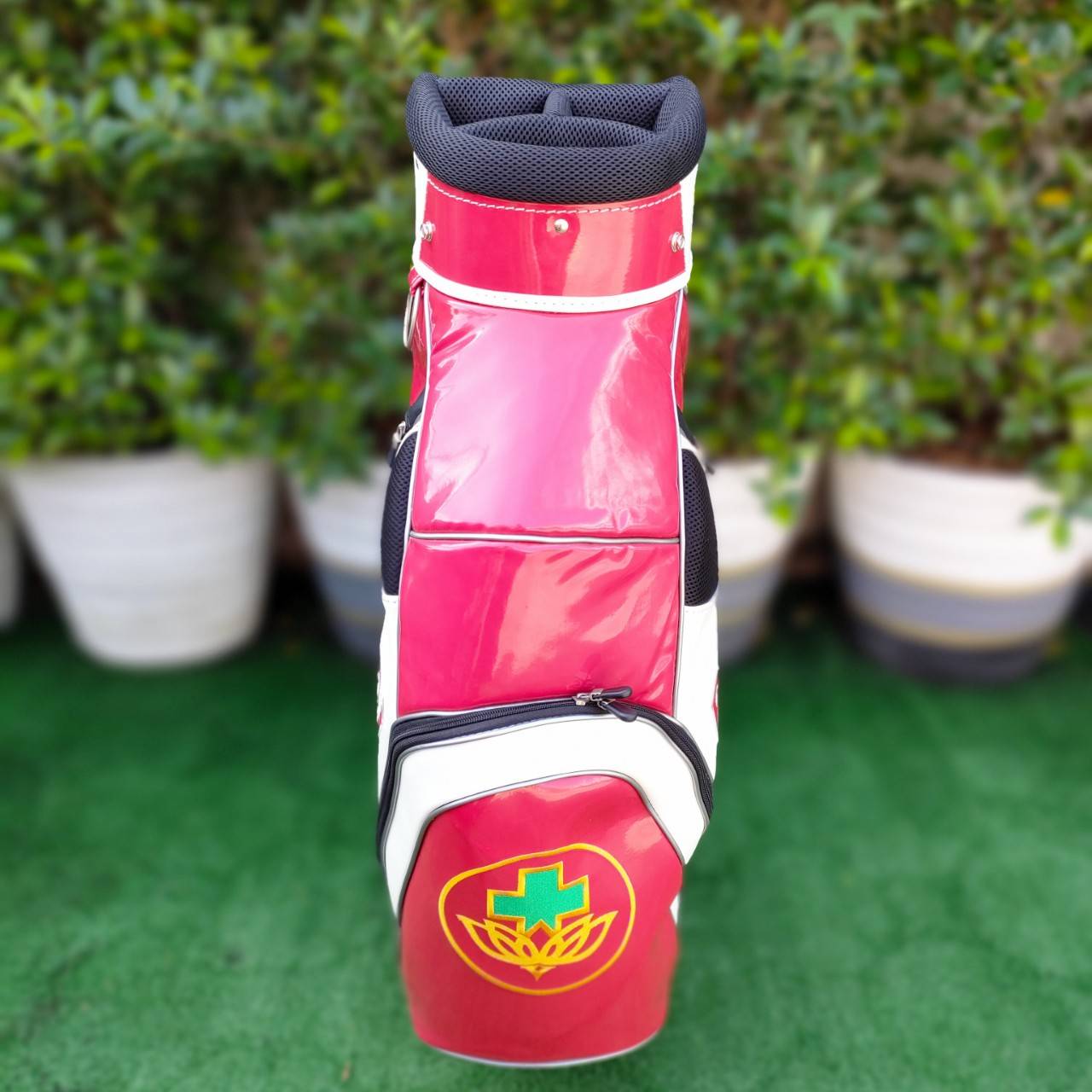 ถุงกอล์ฟ PATHUMTANI HOSPITAL มือสอง สภาพสวย หนังแก้วสวย ถุง TOUR ใบใหญ่ ราคาสุดพิเศษ