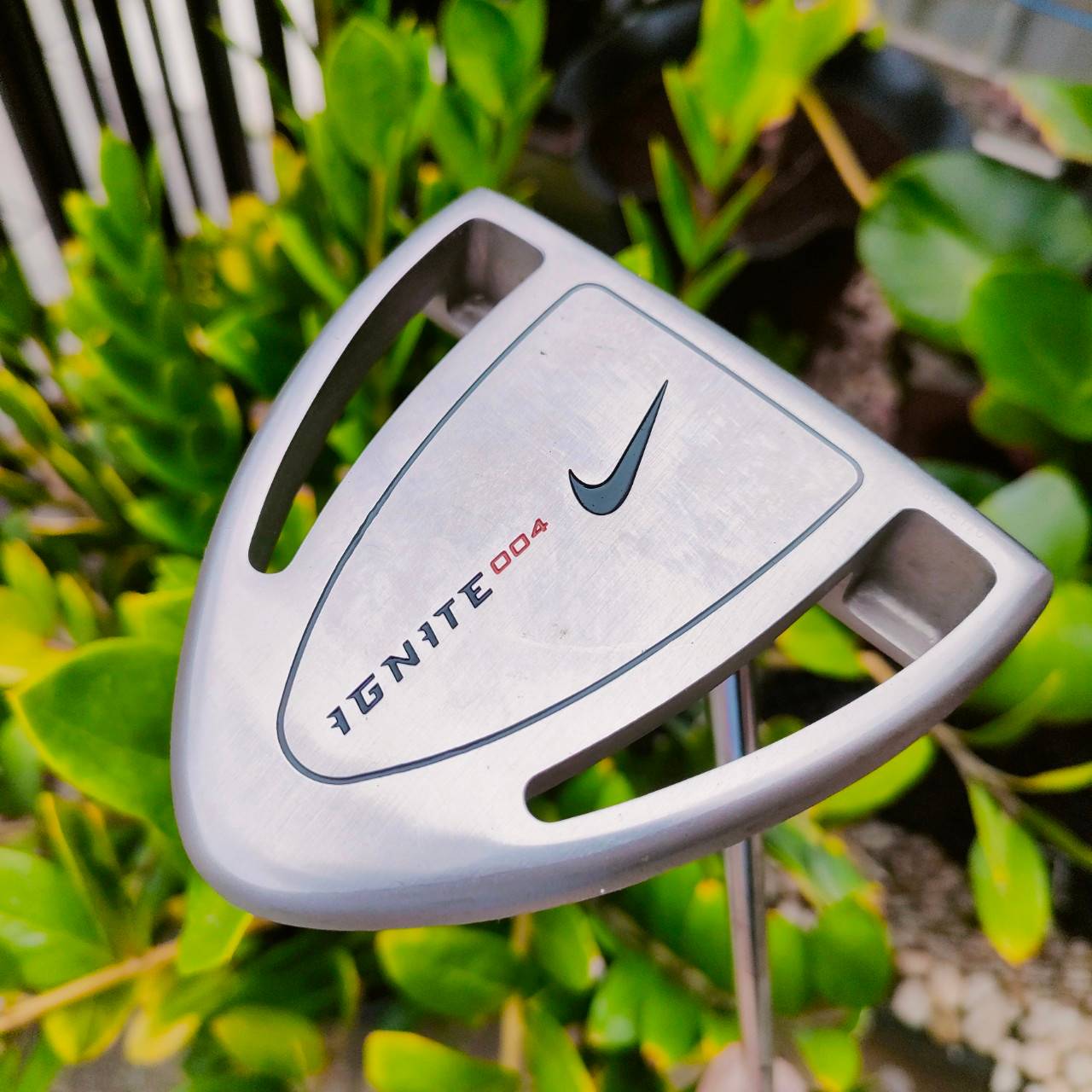 PUTTER NIKE IGNITE 004 ก้าน CENTER ยาว 34 นิ้ว พัตต์ดีมากๆๆ ชดเชยสูงมาก เกาะไลน์มาก เส้นเล็งแนวยาว วางไลน์ได้ง่าย ไม้กอล์ฟพรีเมี่ยมมือสอง ของแท้ By NakaraLuxurious
