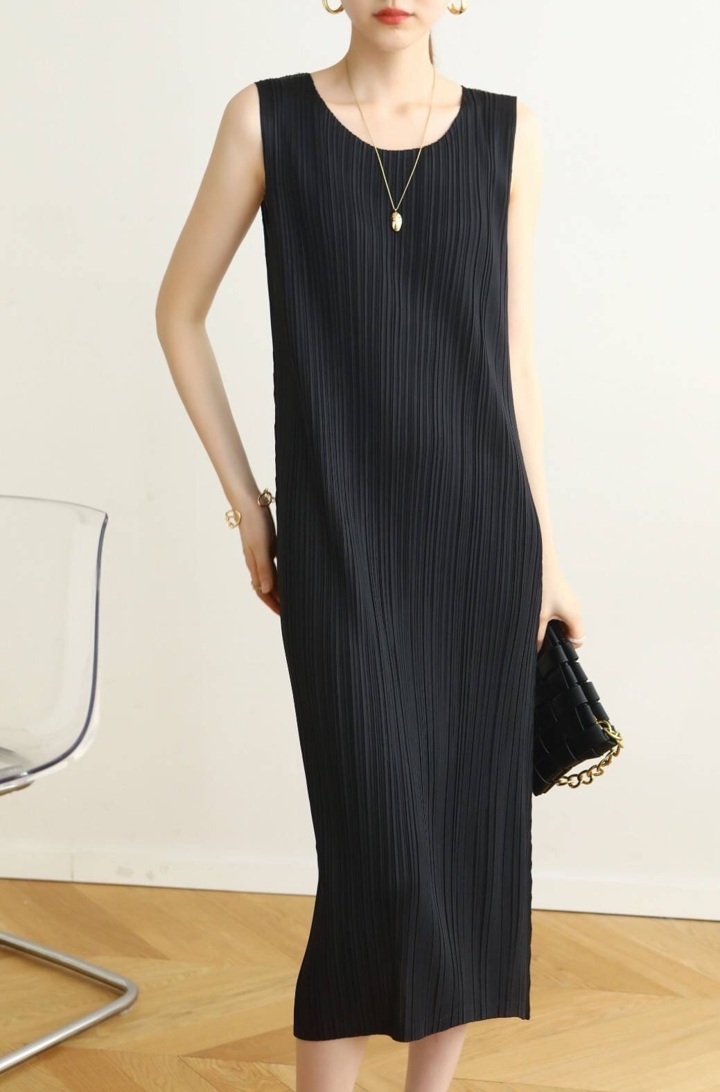 2MUAY BASIC รุ่น GJO7729 SLEEVELESS PLEATED DRESS เดรสผู้หญิง เดรสพลีทคุณภาพ 12สี
