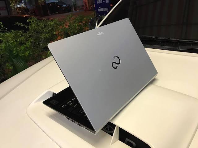 Fujitsu Ulttrabook Lifebook U772/F