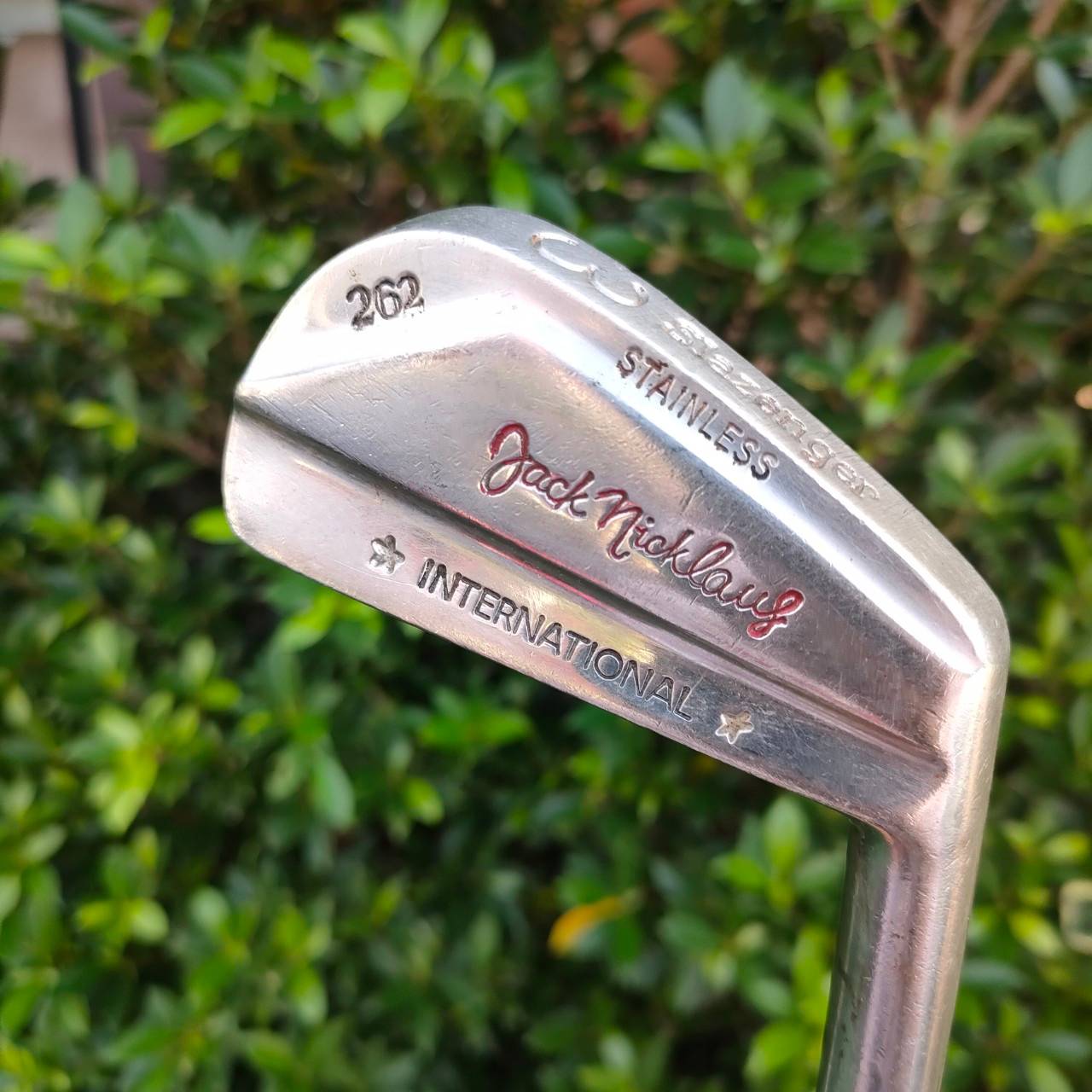 ชุดเหล็ก JACK NICKLAUS ทำร่วมกับ Salazenger เป็นเหล็ก FORGED นุ่ม ตีกัดลูดสปินจัด คุณภาพเยี่ยม มีเหล็ก 3-9 ก้านเดิมๆครับ