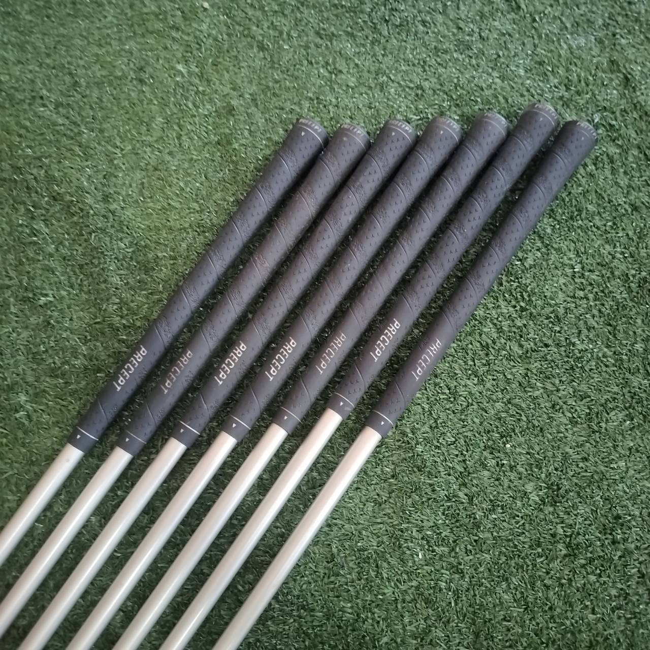 ** ไม้กอล์ฟสำหรับผู้หญิง ** ชุดเหล็ก BRIDGESTONE PRECEPT SUPPLE II EASY BY FAR เหล็กใบใหญ่ ตีง่ายจากญี่ปุ่น ไม้กอล์ฟพรีเมี่ยมมือสอง ของแท้ By NakaraLuxurious