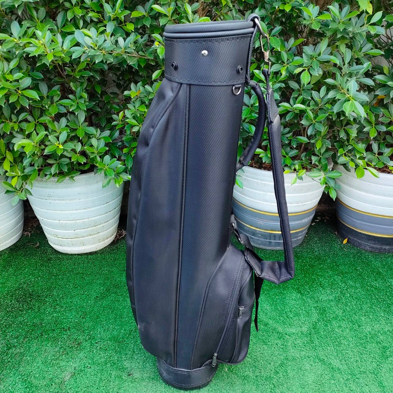 ถุงกอล์ฟ FITWAY มือสอง เป็นถุงเล็ก ปากถุง 6 นิ้ว สภาพสวยมาก