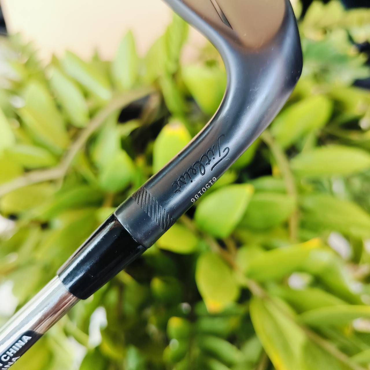 WEDGE TITLEIST VOKEY DESIGN SM9 Jet Black องศา 48 BOUNCE 10 F Grind ฐานด้านล่างเต็ม เหมาะกับการตีแบบเต็มวง ไม้กอล์ฟพรีเมี่ยมมือสอง ของแท้ By NakaraLuxurious