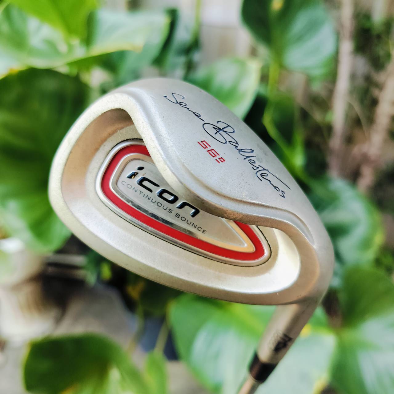 WEDGE SEVE BALLESTEROS ICON องศา 56 ก้านเหล็ก กริพ UST MAMIYA ออกแบบให้มีโพรง CAVITY ด้านหลัง ให้ขึ้นทรายได้อย่างง่ายดาย ตีผ่านได้ดี ไม้กอล์ฟพรีเมี่ยมมือสอง ของแท้ By NakaraLuxurious