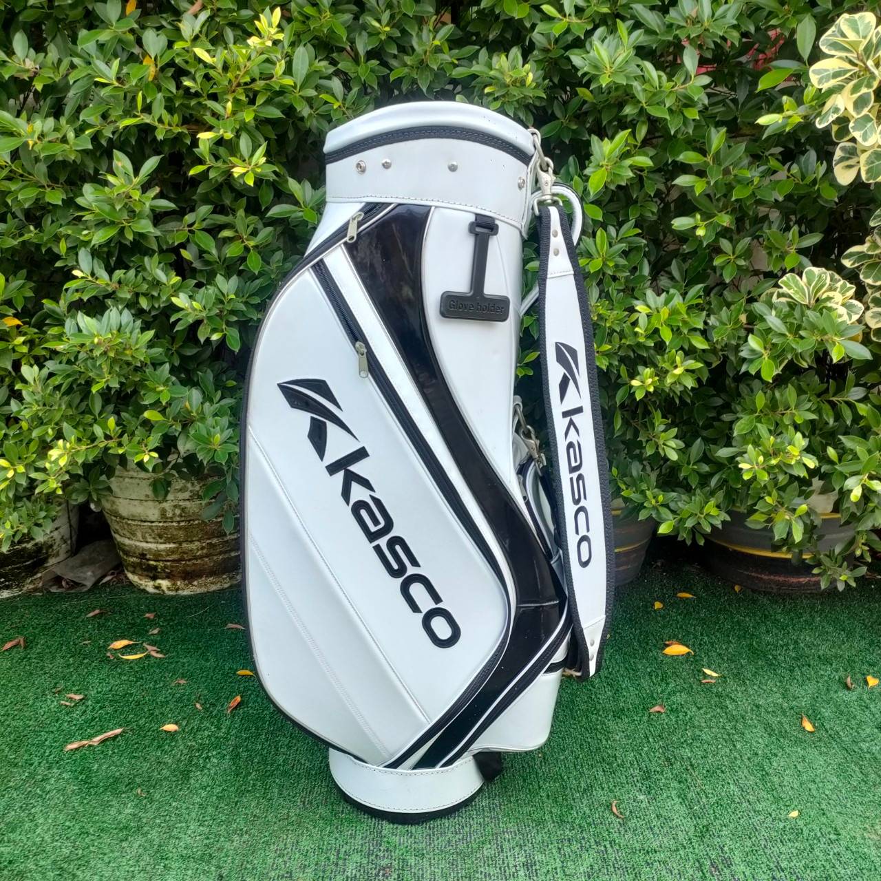 🏌️ ถุงกอล์ฟ KASCO หนังแก้ว มือสอง ถุงสวยมาก ถุงเบากันน้ำ สีขาวสวยมาก ถุงนี้เป็นรุ่นยิดนืยม และของใหม่แพงมาก ไม้กอล์ฟมือสอง ของแท้ BY NakaraLuxurious