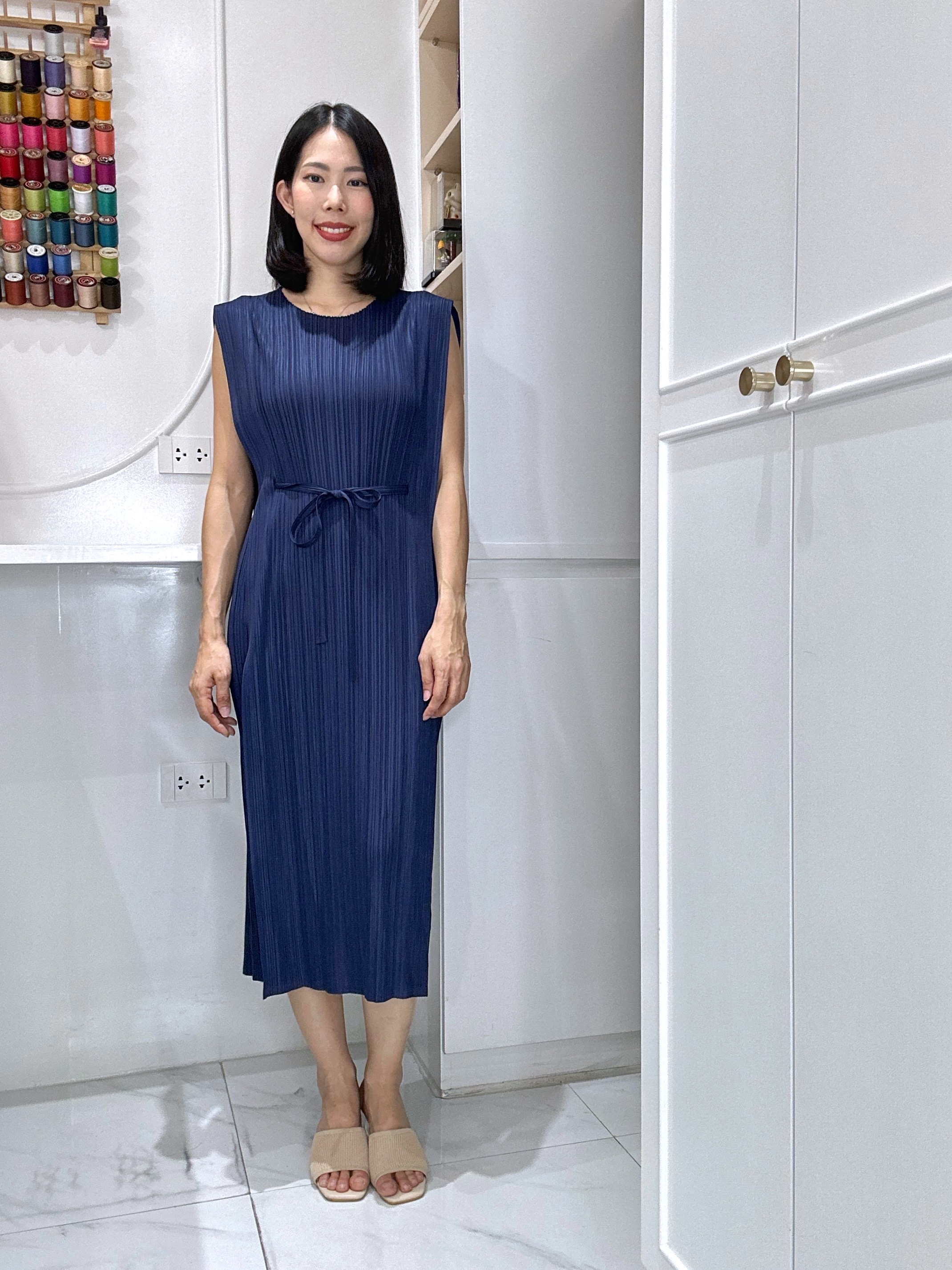 2MUAY รุ่น GJO7655 SIMPLE BOW TIE PLEATED DRESS เดรสผู้หญิง เดรสพลีทคุณภาพ 15สี FREE SIZE