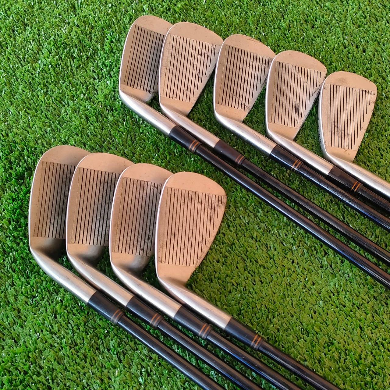 ชุดเหล็ก SPALDING DOT PLUS TOUR MODEL มีเหล็ก 3-9 เเละ PW SW ก้าน SPALDNG FLEX R ตีง่ายมาก คุณภาพเยี่ยม