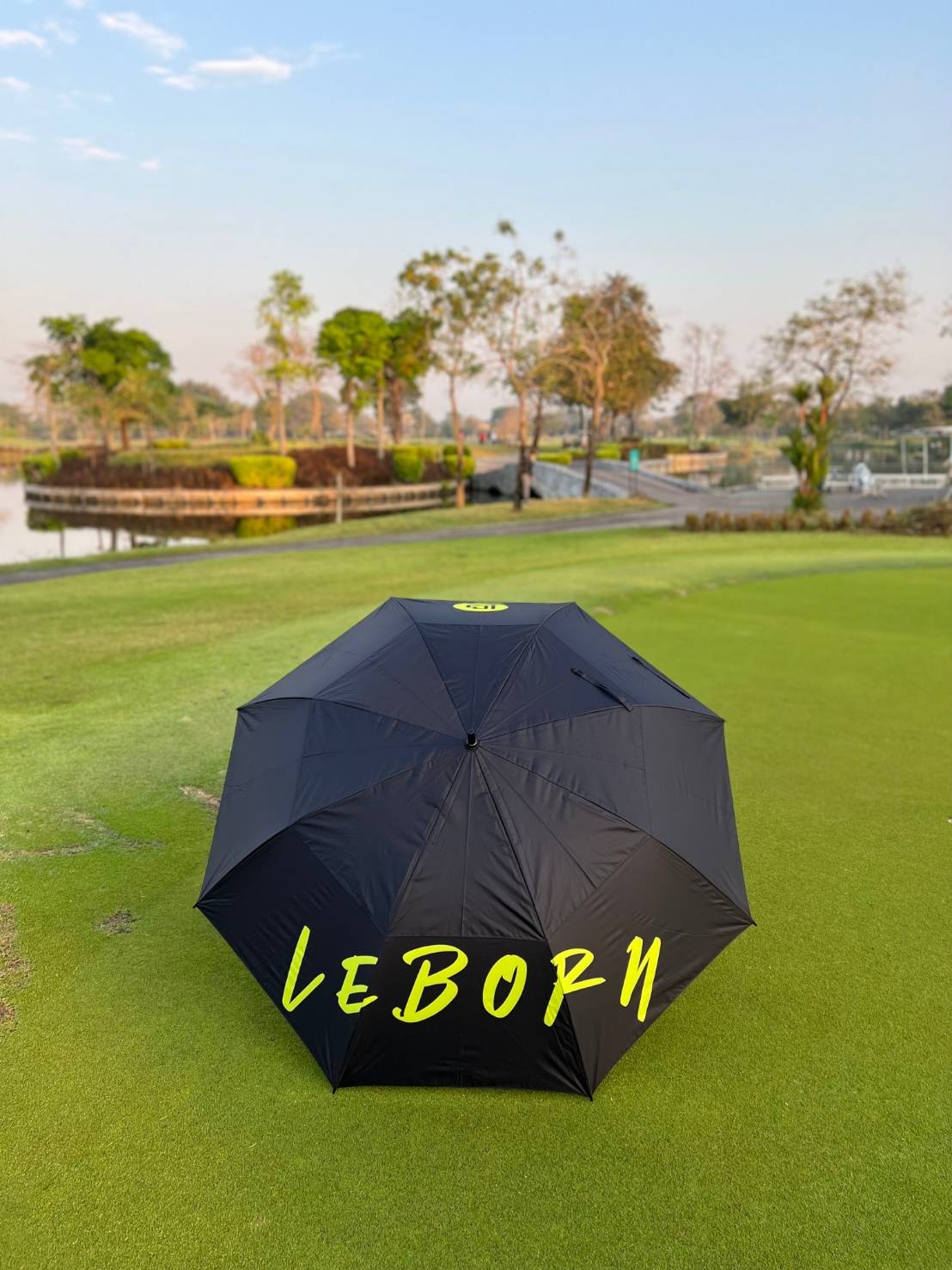 ร่มกอล์ฟ 2 ชั้น LEBORN - UM Black01 ร่มกัน UV กดเปิดอัตโนมัติ ขนาดใหญ่มาก 75 นิ้ว แต่น้ำหนักเบามากค่ะ!!!