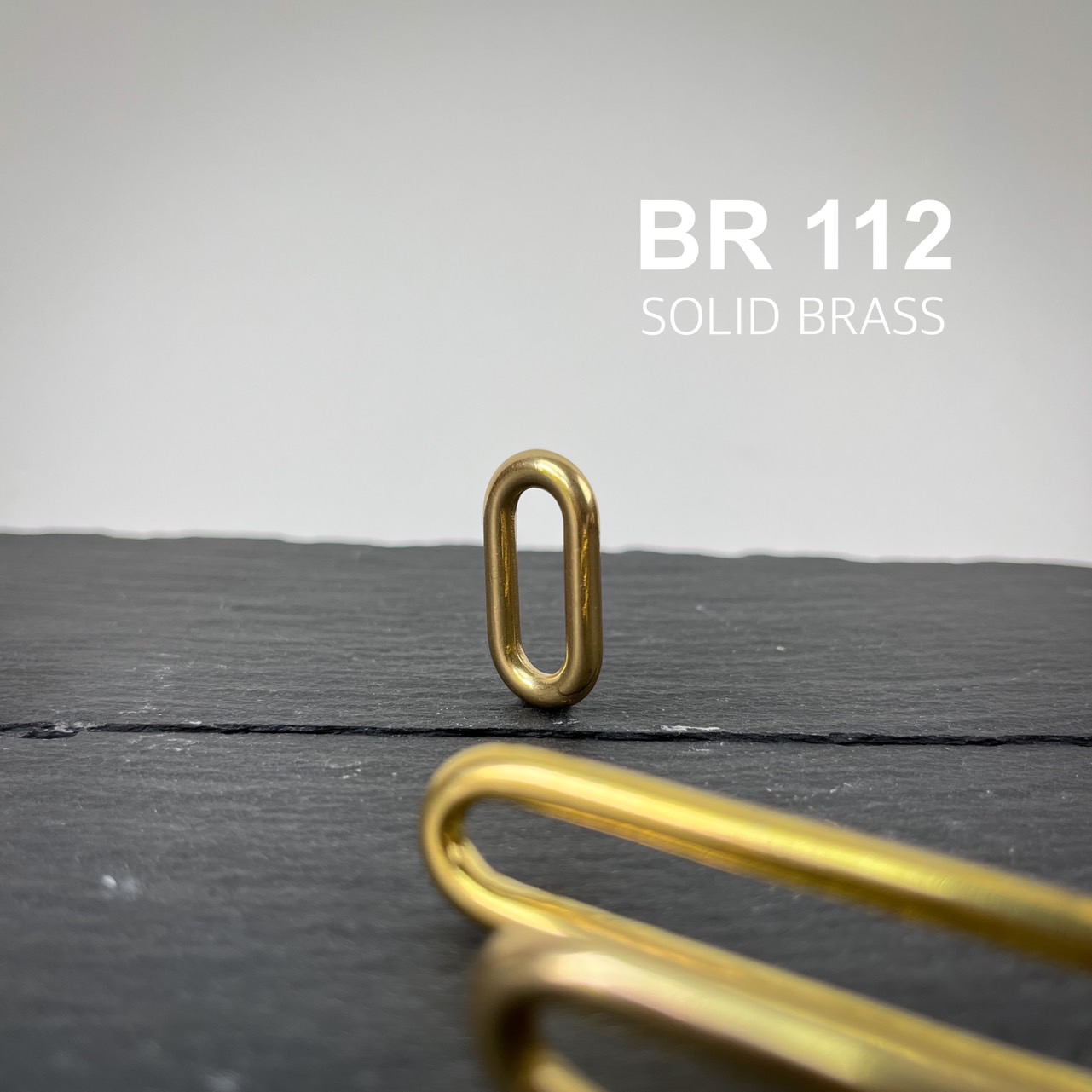 BR112 ห่วงทรงแคบซูลยาว สไตล์ญี่ปุ่น ปรับสายกระเป๋า อะไหล่ทองเหลืองแท้**ราคาต่อชิ้น**