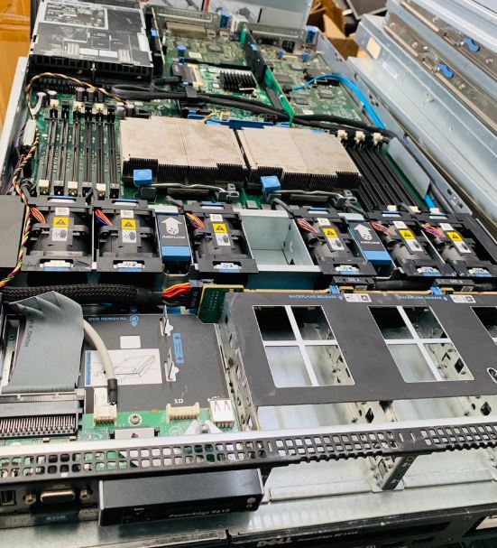 Dell R610 Server สุดแรง ราคาย่อมเยาว์