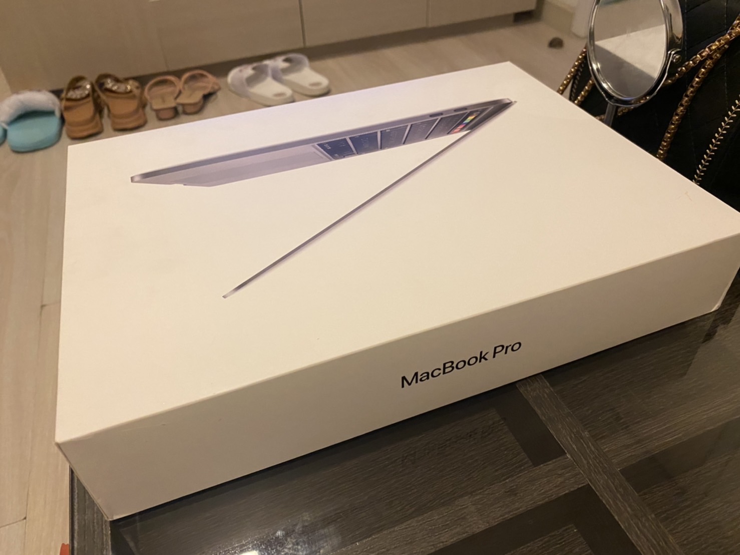 Apple MacBook Pro รุ่น 13 นิ้ว 2019