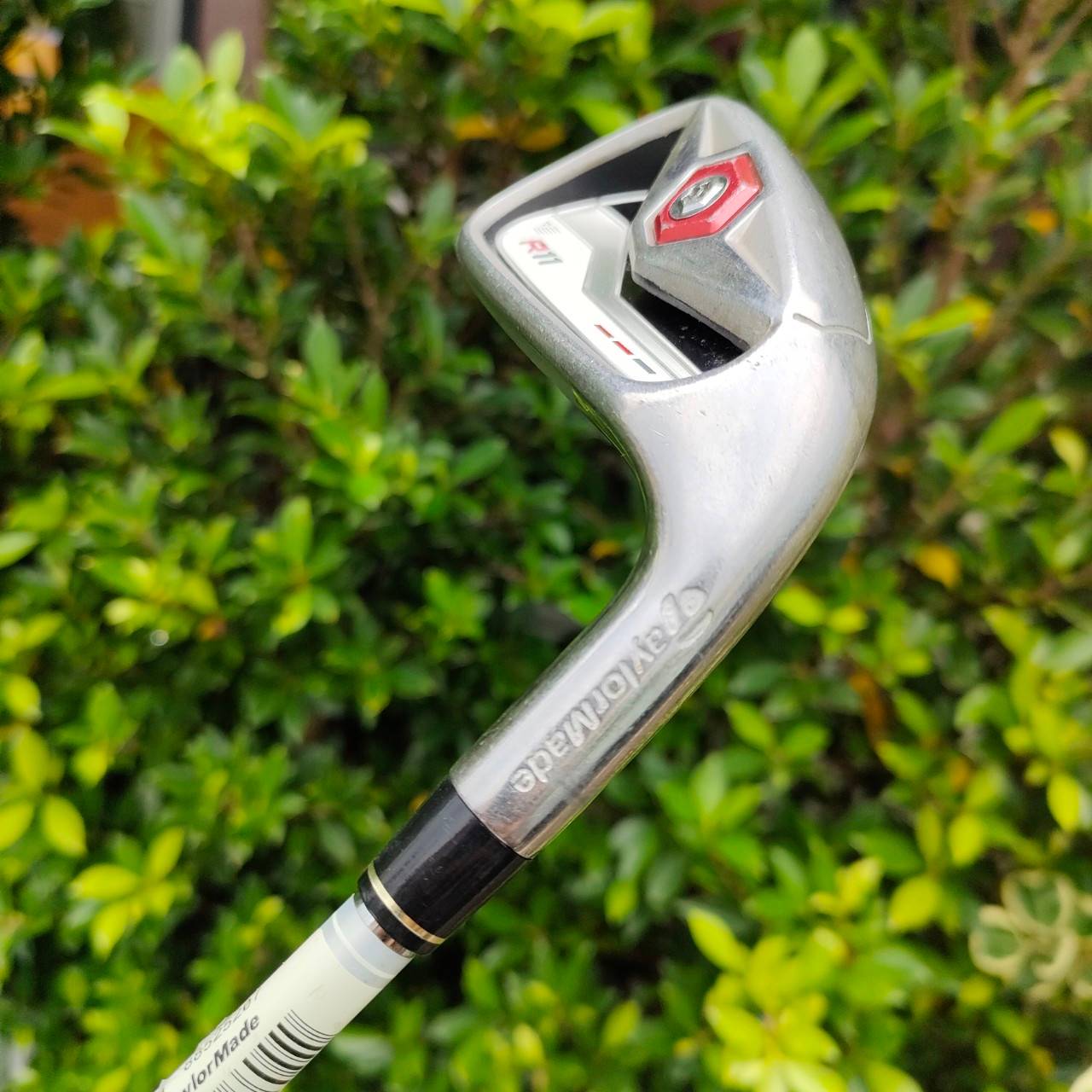 ชุดเหล็ก TAYLORMADE R11 มีเหล็ก 4 - PW AW SW สภาพสวยเลยครับ ตีดี ตีง่าย ตีไกลครับ สวยๆนานๆเข้ามา