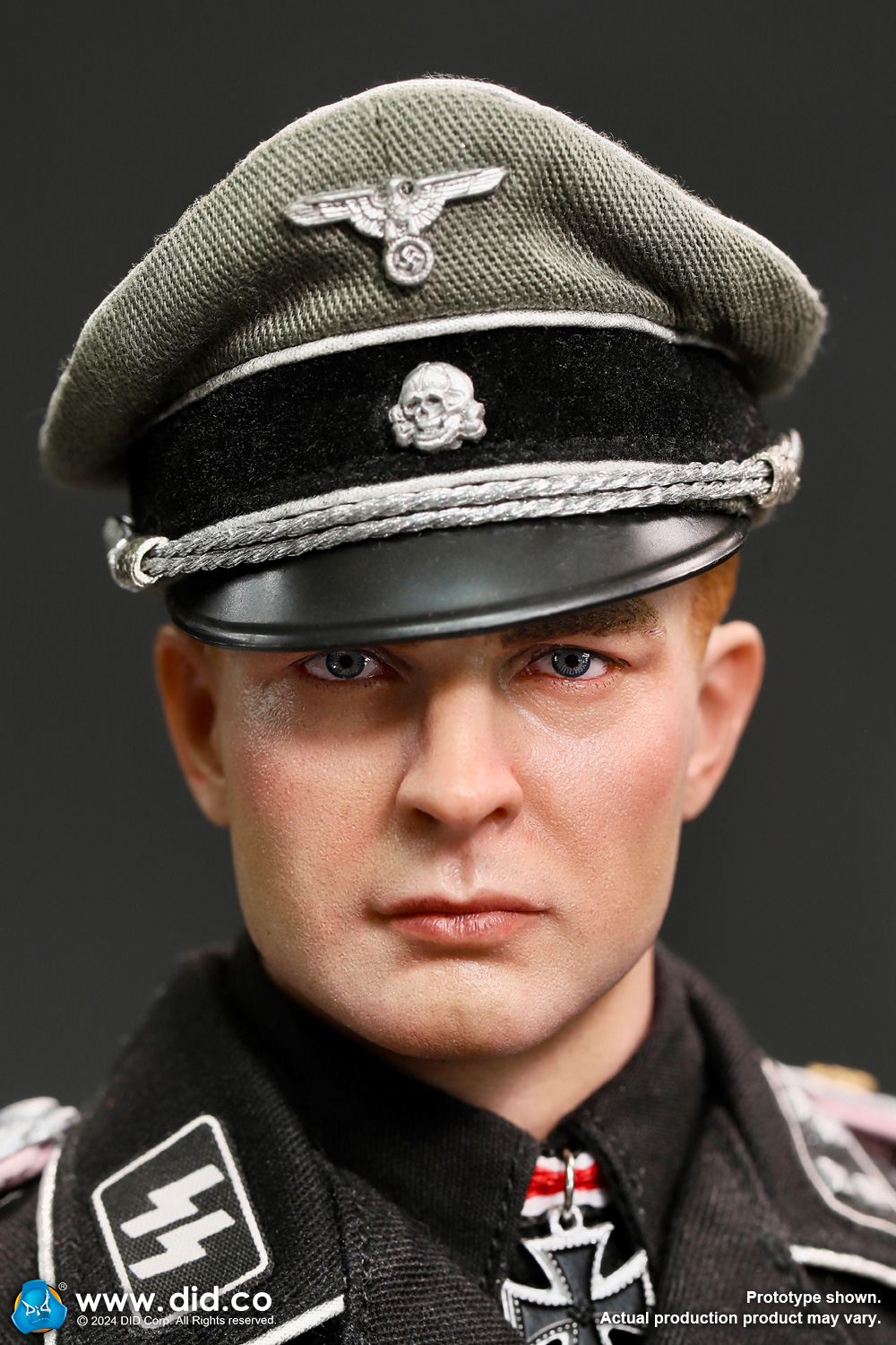 [สั่งจอง] DID D80176 1/6 : WWII German Commander - Max
