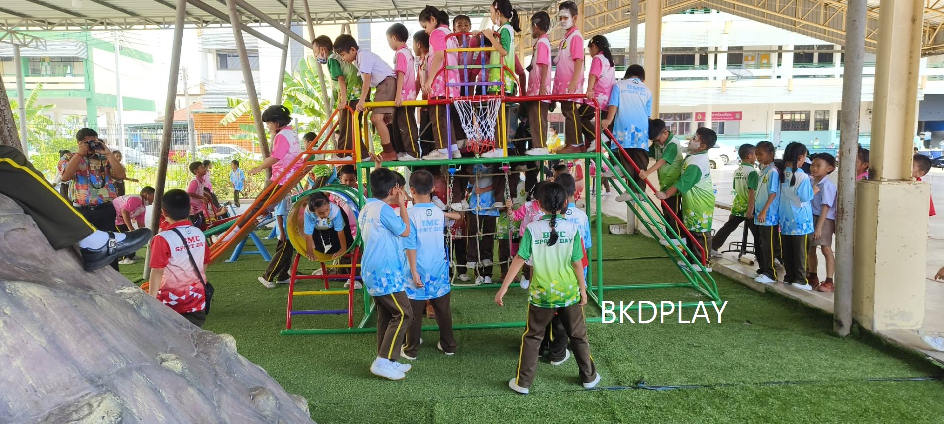 ชุดรวม E เชือกถักใหญ่ ประกอบด้วยสไลเดอร์ชิงช้าปีนป่ายแป้นบาสและถังลอดถ้ำ กระดานลื่นเหล็ก เครื่องเล่นสนามกลางแจ้ง เครื่องเล่นสนามเหล็ก OutdoorPlayground,ผลิตเครื่องเล่นสนาม,เครื่องเล่นในสนามเด็กเล่น,เครื่องเล่นงบสพฐ.,ประชารัฐ, ราคาโรงงาน