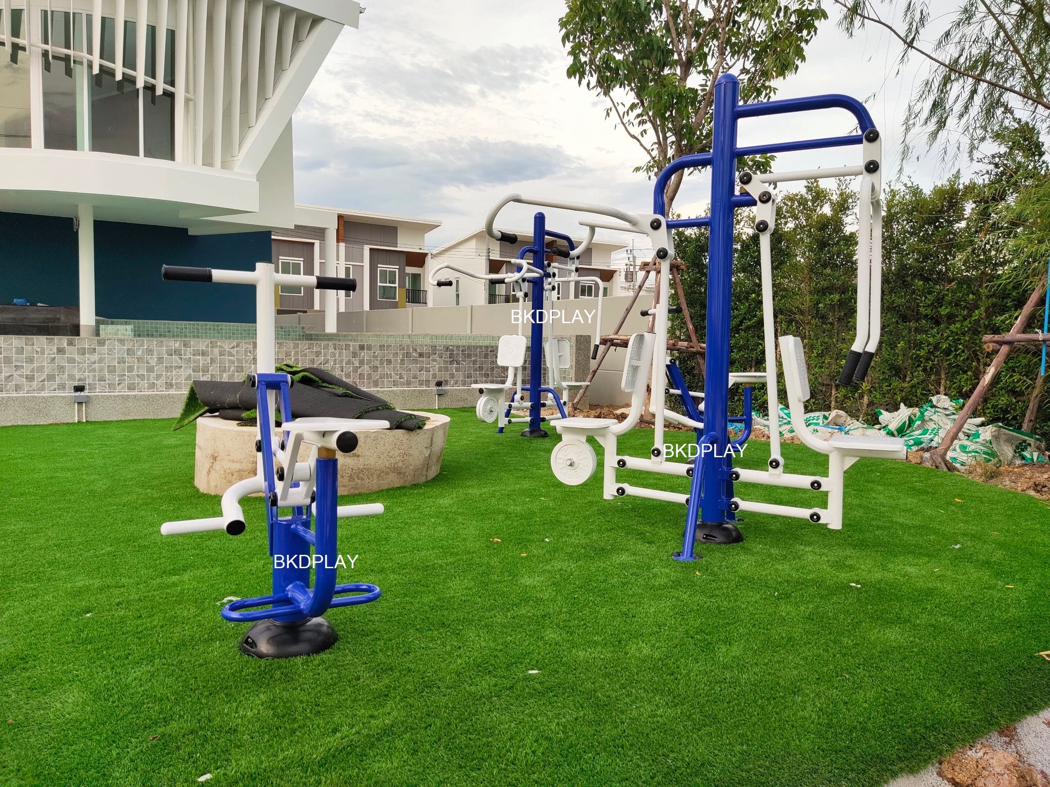 เครื่องออกกำลังกาย กลางแจ้ง ชุดอุปกรณ์ บริหารแขน ขา หน้าท้อง แบบม้าโยก ลานกีฬา อเนกประสงค์ สนามกีฬา สั่งผลิตตามสีที่ต้องการได้