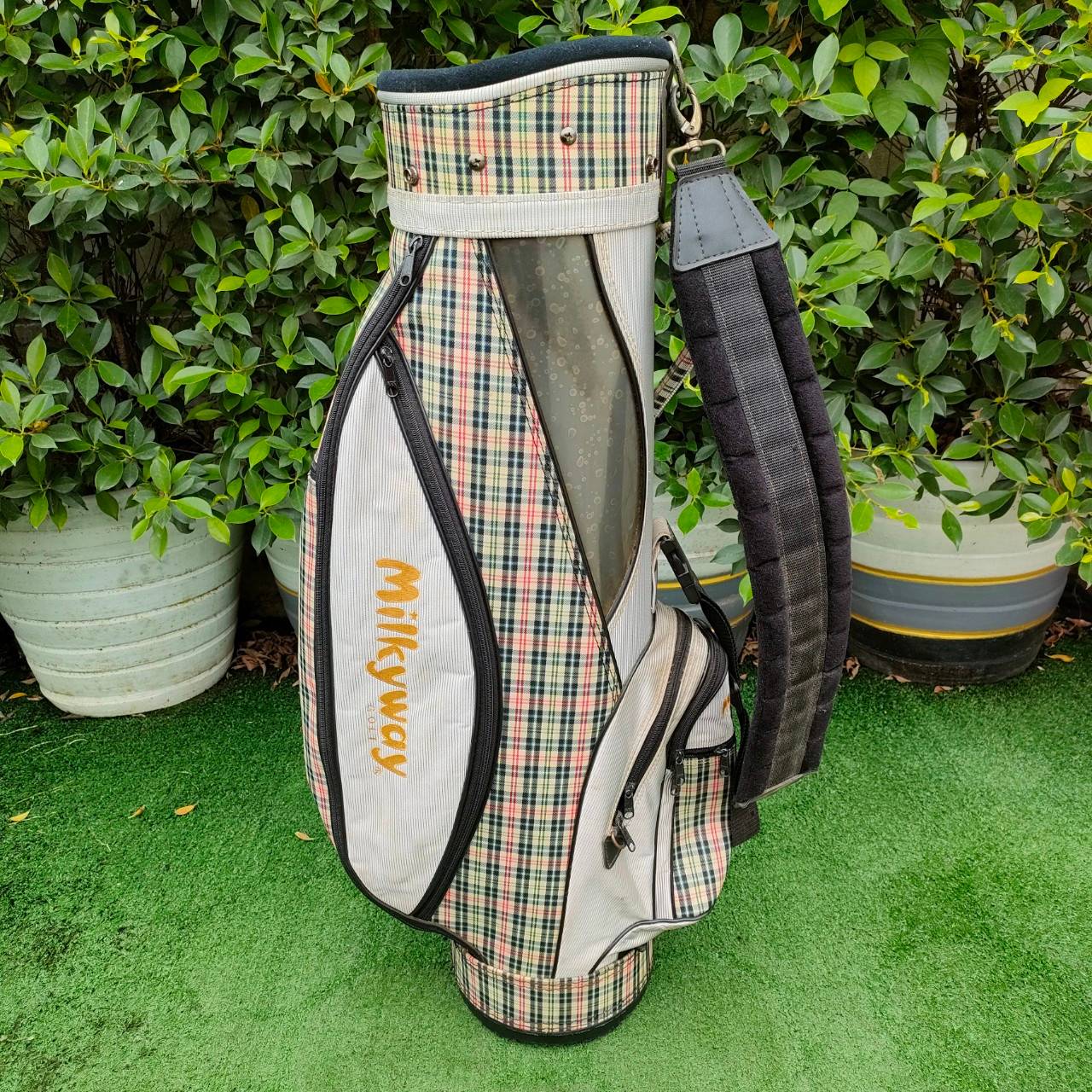 ถุงกอล์ฟ MIIKYWOY GOLF มือสอง ลายสก๊อตสวยมาก สภาพดีครับ