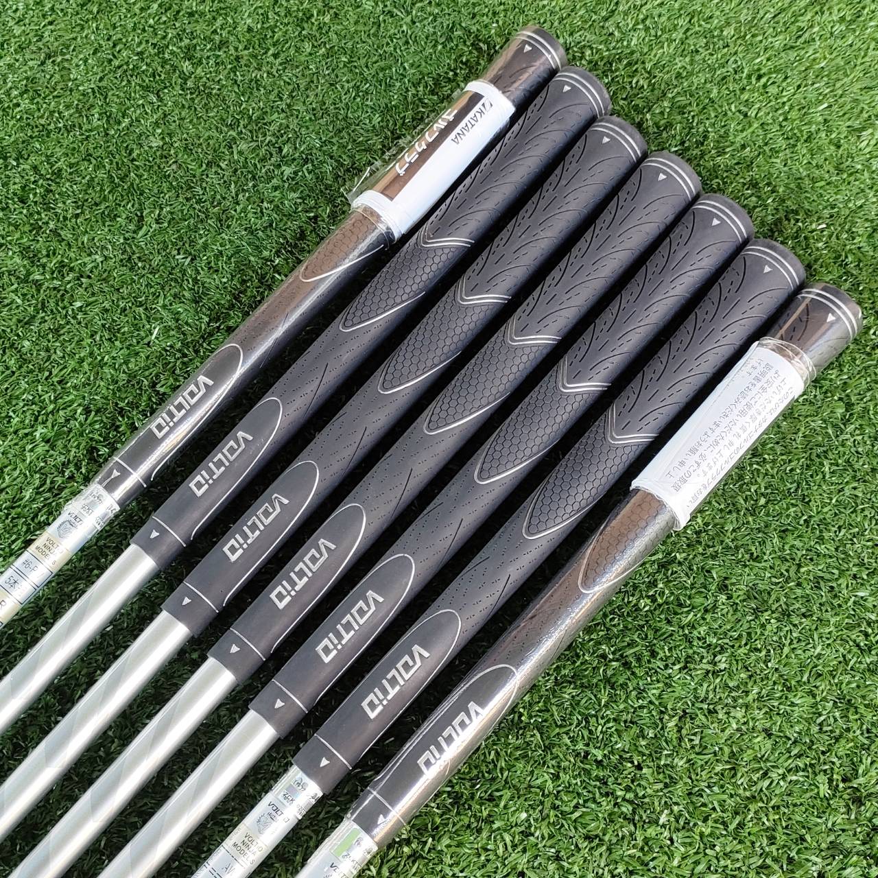 ชุดเหล็ก Katana Voltio Ninja Model S ชุดเต็ม ก้าน Fujikura MCI 40 flex R น้ำหนักก้านไม่ถึง 50 กรัม ไม้กอล์ฟพรีเมี่ยมมือสอง ของแท้ By NakaraLuxurious