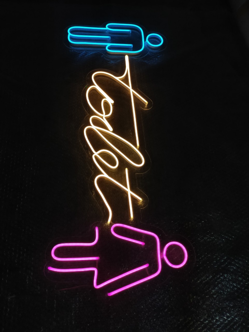 ไฟนีออน เฟค