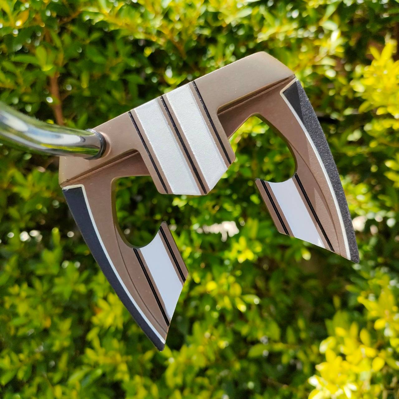 PUTTER ODYSSEY WHITE ICE TERON ความยาว 34 นิ้ว ** กริฟมีตำหนิ กริฟลอก** ส่วนหัว + ก้านสภาพสวยมากเดิม พัตต์บล๊านซ์มาก เล็งง่ายมาก ไม้กอล์ฟมือสอง ของแท้ BY NakaraLuxurious