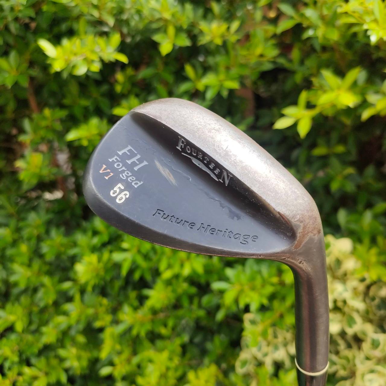 WEDGE FOURTEEN FH FORGED V1 องศา 56 ก้าน DYNAMIC GOLD FLEX WEDGE สุดยอด WEDGE อันดับ 1 พรีเมี่ยมญี่ปุ่น สุดยอดวัสดุ Forged S25C สุดพรีเมี่ยม ไม้กอล์ฟมือสอง ของแท้ BY NakaraLuxurious