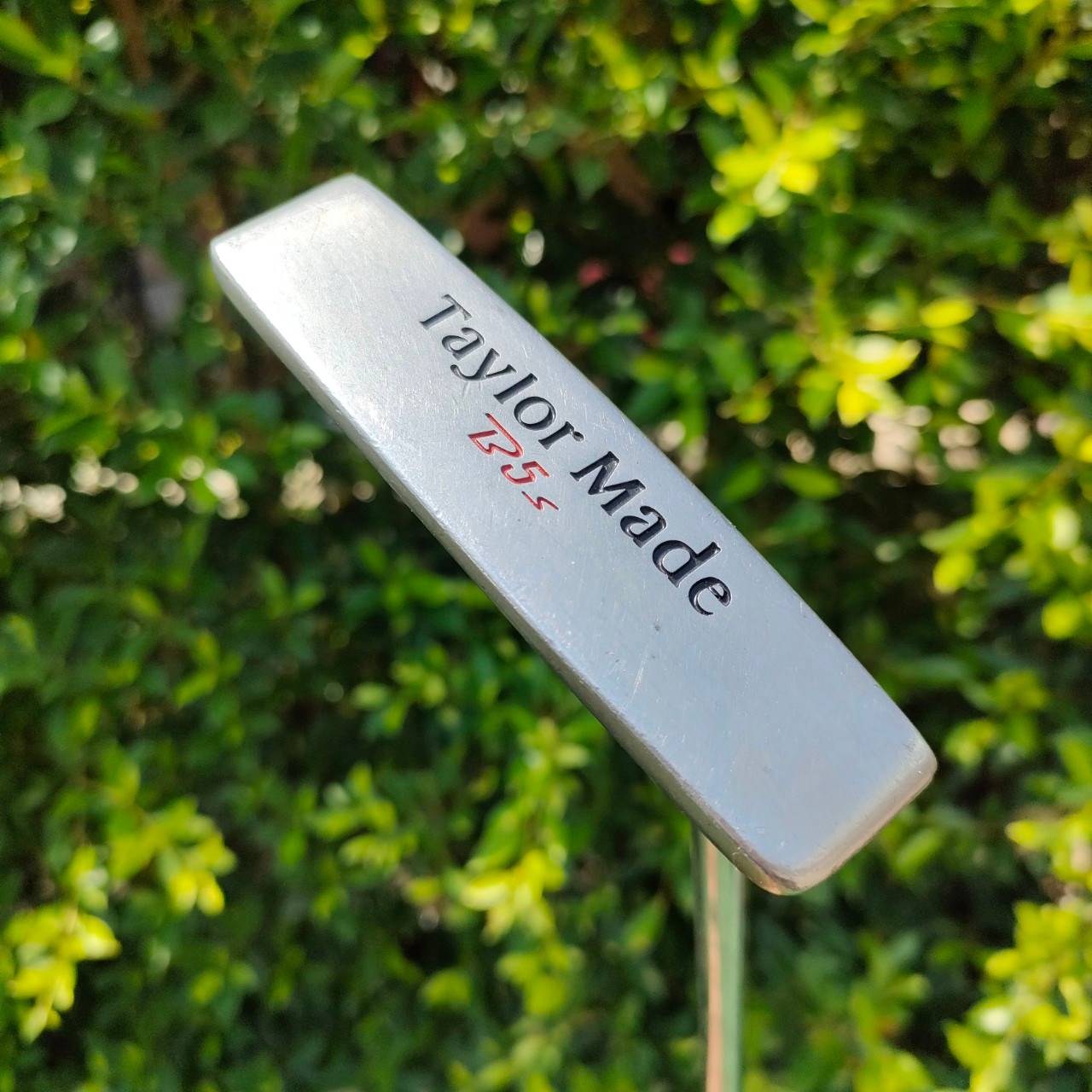 PUTTER TAYLORMADE B5S ความยาว 34 นิ้ว รุ่นคลาสสิคมาก รุ่นนี้ออริจินอล ที่หน้าไม้ออกแบบ พิเศษ ใส่อินเสิร์ทตัวนี้เกาะไลน์สุด