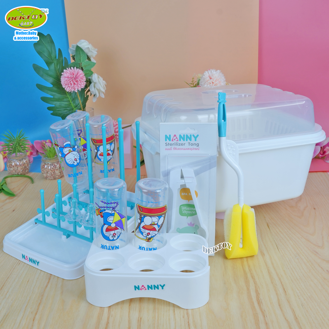 Nanny ชุดเซ็ตกล่องพร้อมอุปกรณ์สำหรับล้างและจัดเก็บขวดนม จำนวน 5 ชิ้น