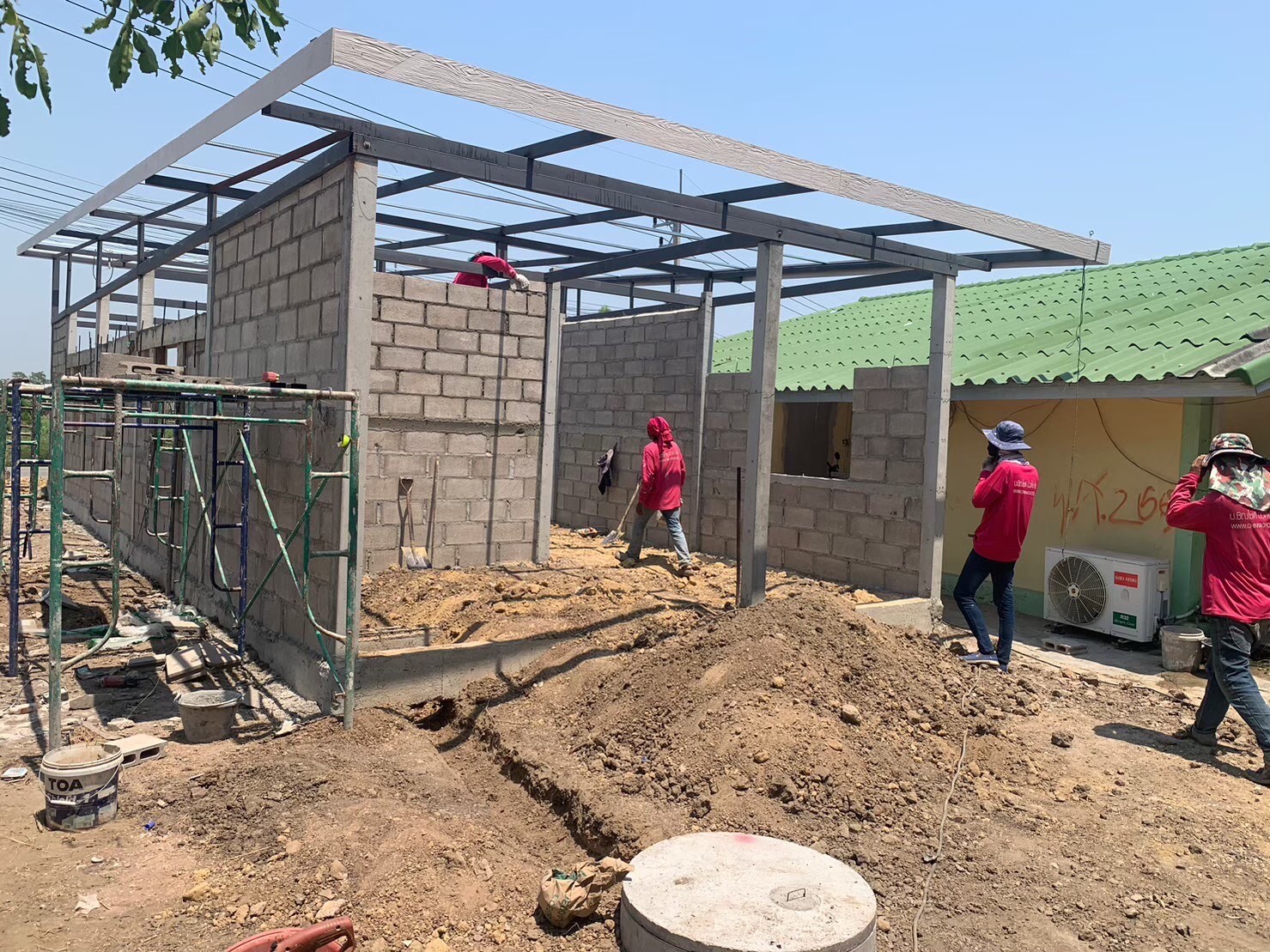 งานสร้างบ้านให้สามเณรพราหมณ์