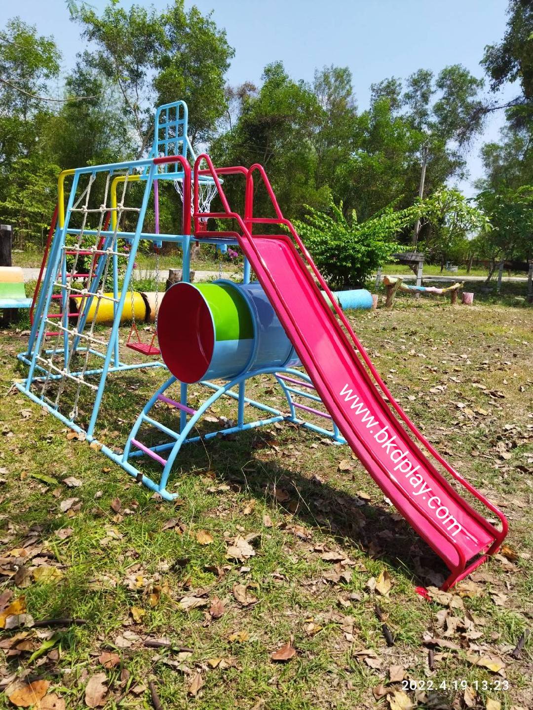 ชุดรวม E เชือกถักใหญ่ ประกอบด้วยสไลเดอร์ชิงช้าปีนป่ายแป้นบาสและถังลอดถ้ำ กระดานลื่นเหล็ก เครื่องเล่นสนามกลางแจ้ง เครื่องเล่นสนามเหล็ก OutdoorPlayground,ผลิตเครื่องเล่นสนาม,เครื่องเล่นในสนามเด็กเล่น,เครื่องเล่นงบสพฐ.,ประชารัฐ, ราคาโรงงาน